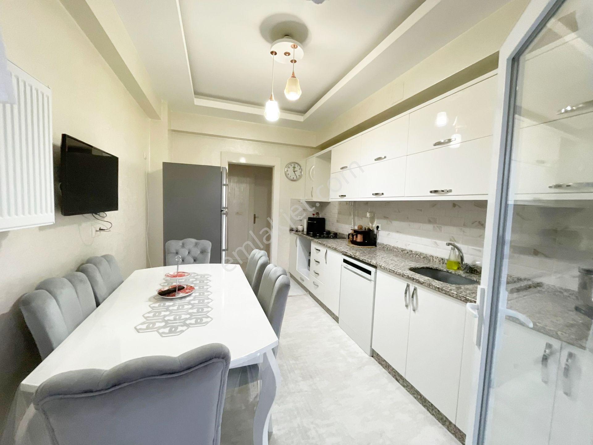 Prestijli Lok Pazar Yeri Yakını Çift Banyo Geniş Yaşam Alanı 3+1 - Görsel 8