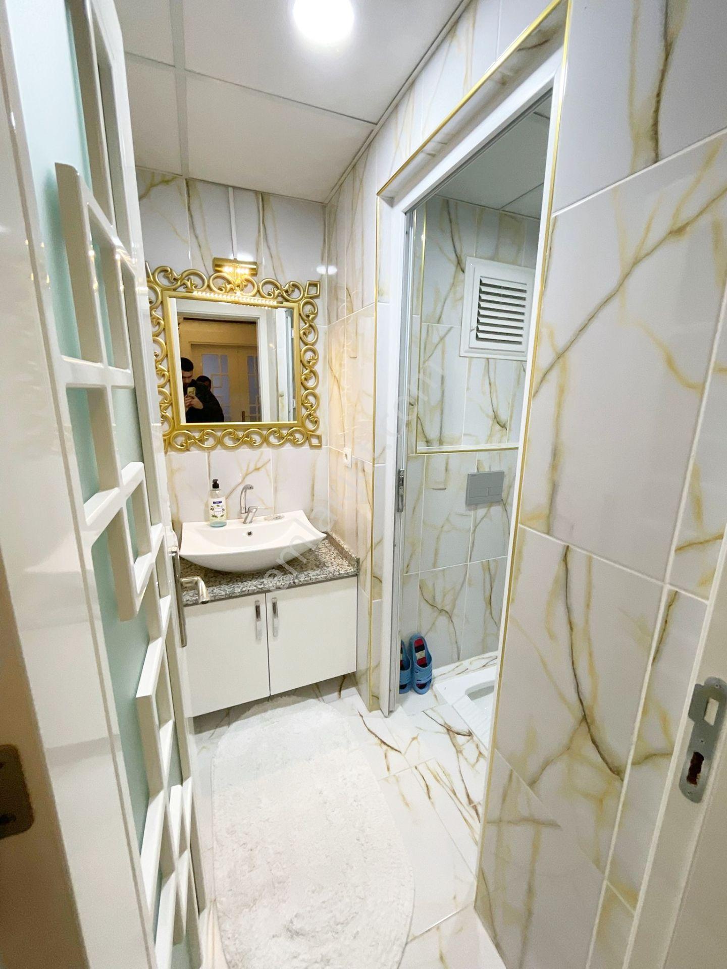 Prestijli Lok Pazar Yeri Yakını Çift Banyo Geniş Yaşam Alanı 3+1 - Görsel 15