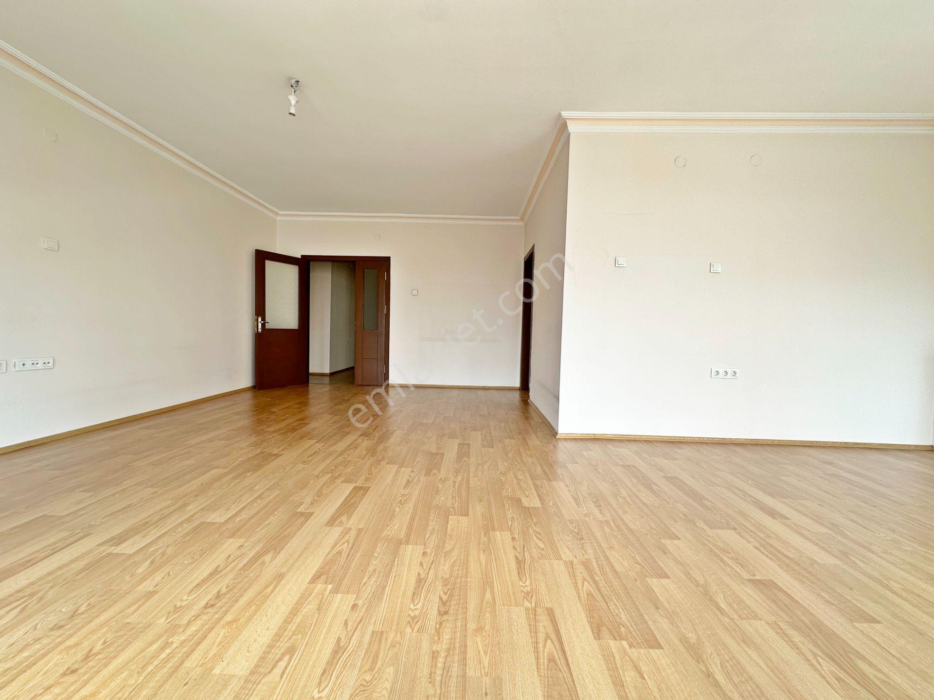 Aşağı Eğlence Mah. Göbek'te Ofis Ve Konuta Uygun 3+1 Yapılı Kiralık Mülk!! - Görsel 9