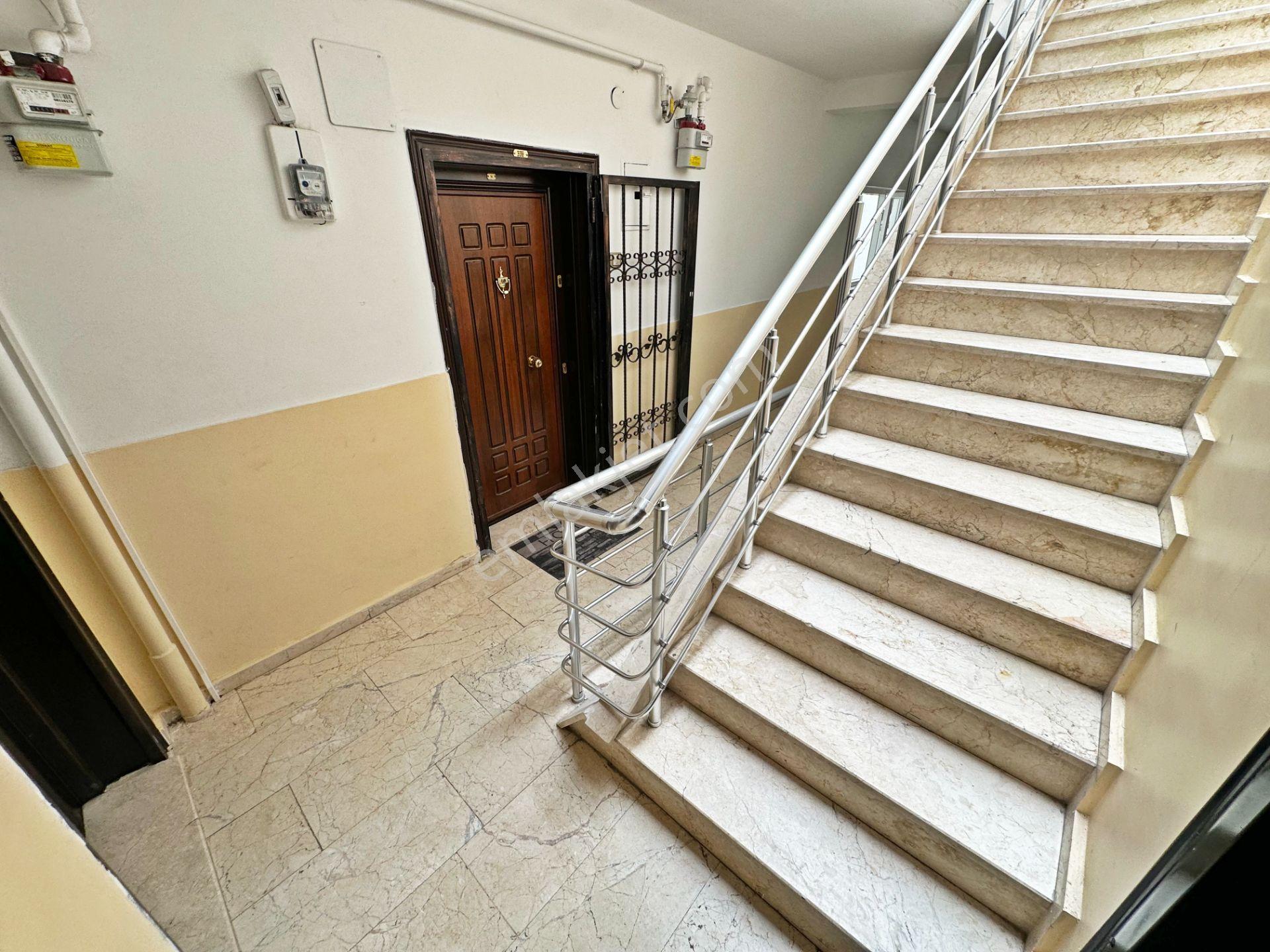 Aşağı Eğlence Mah. Göbek'te Ofis Ve Konuta Uygun 3+1 Yapılı Kiralık Mülk!! - Görsel 34