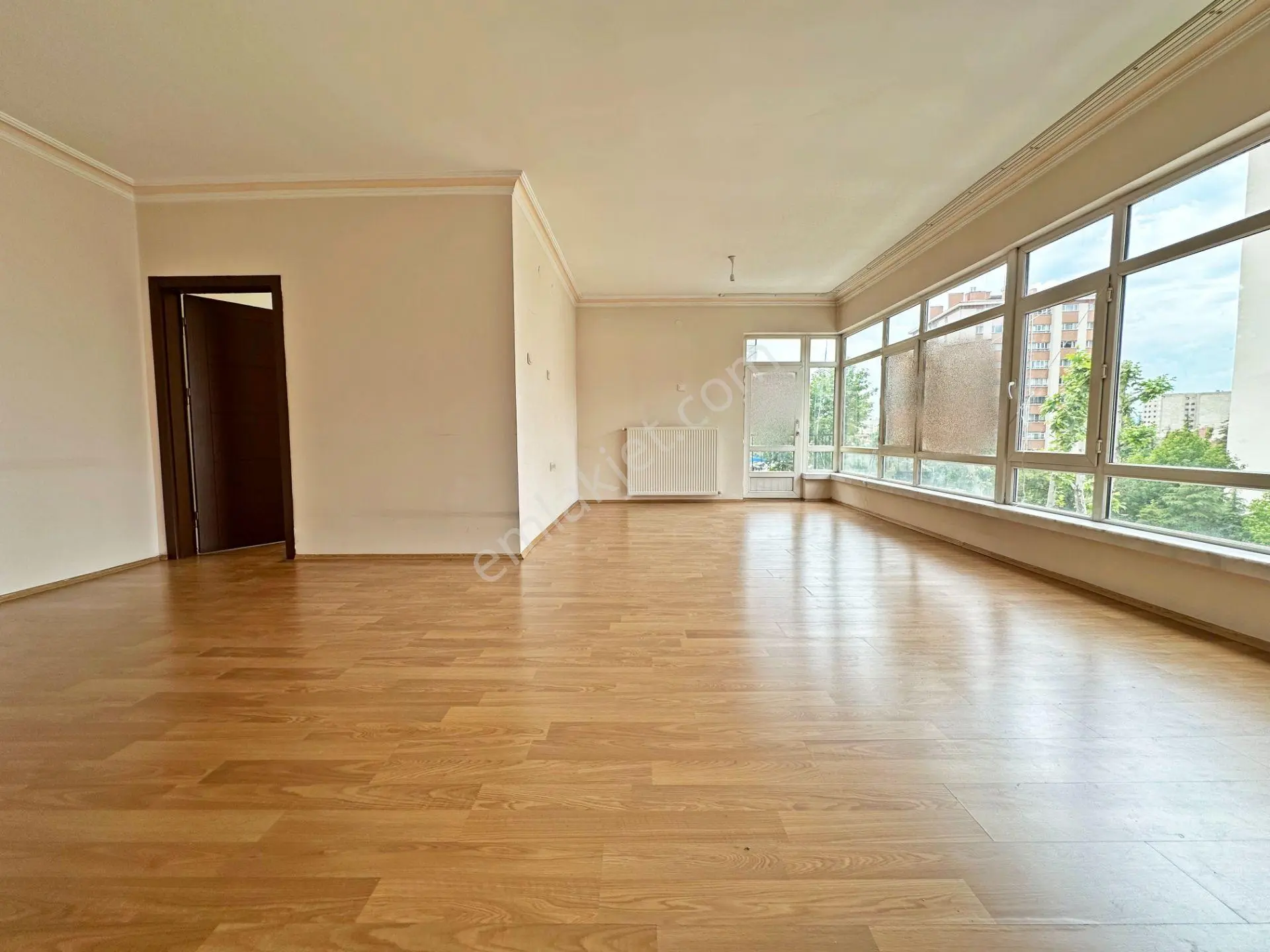 Aşağı Eğlence Mah. Göbek'te Ofis Ve Konuta Uygun 3+1 Yapılı Kiralık Mülk!! - Görsel 4
