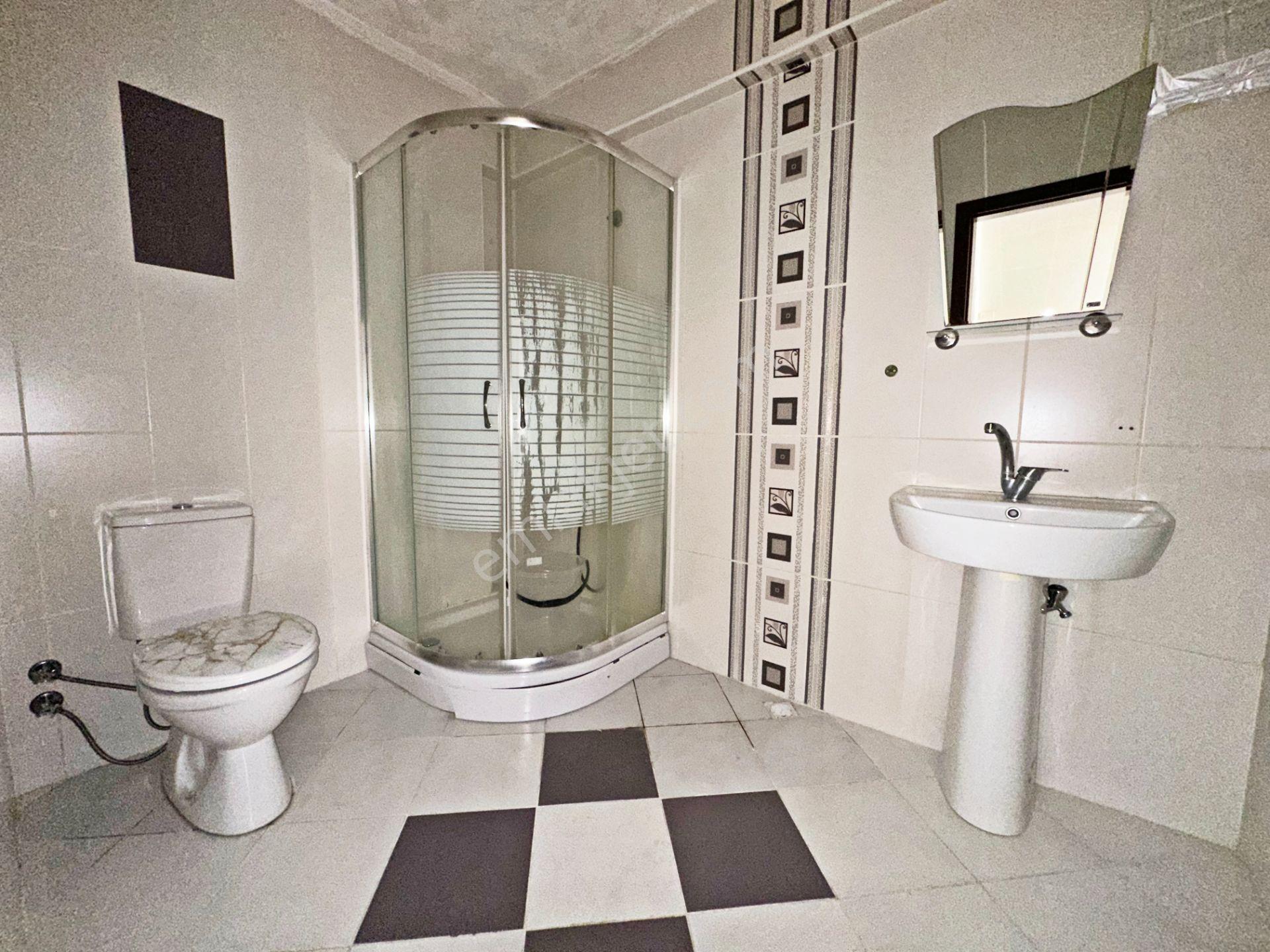 Aşağı Eğlence Mah. Göbek'te Ofis Ve Konuta Uygun 3+1 Yapılı Kiralık Mülk!! - Görsel 32