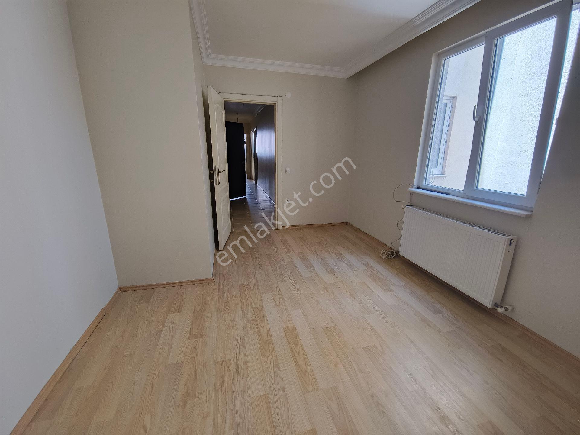 Güneyden Barış Caddesinde 3+1. 120m2 Ayrı Mutfaklı Daire - Görsel 24