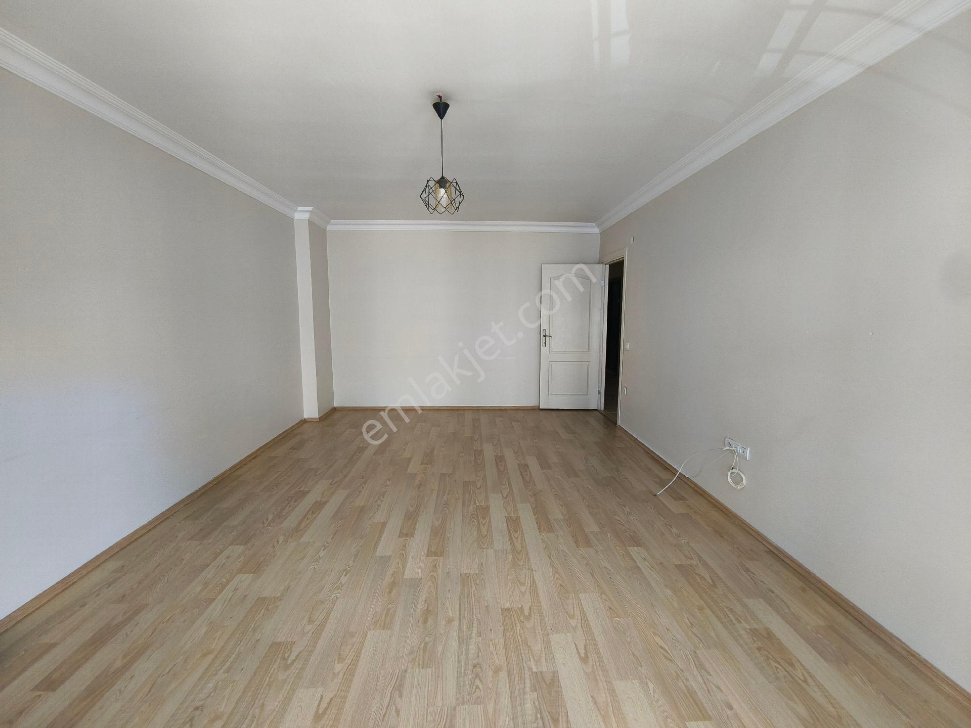 Güneyden Barış Caddesinde 3+1. 120m2 Ayrı Mutfaklı Daire - Görsel 11