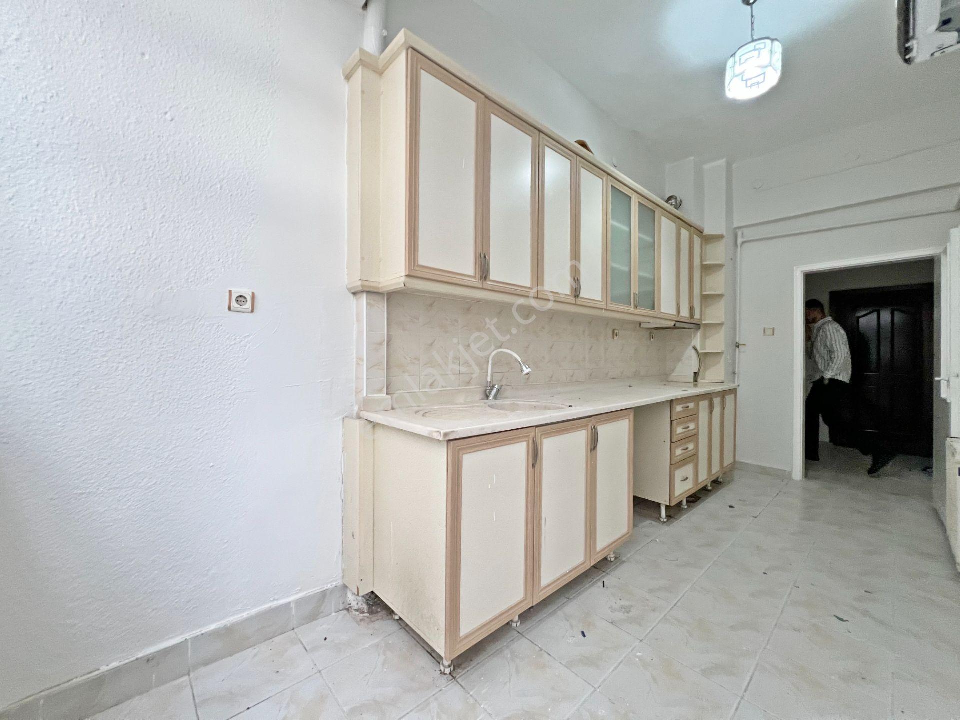 Aşağı Eğlence Mah. Gn. Dr. Tevfik Sağlam Cadde Üzeri Giriş Kat 1+1 Kiralık Mülk! - Görsel 7
