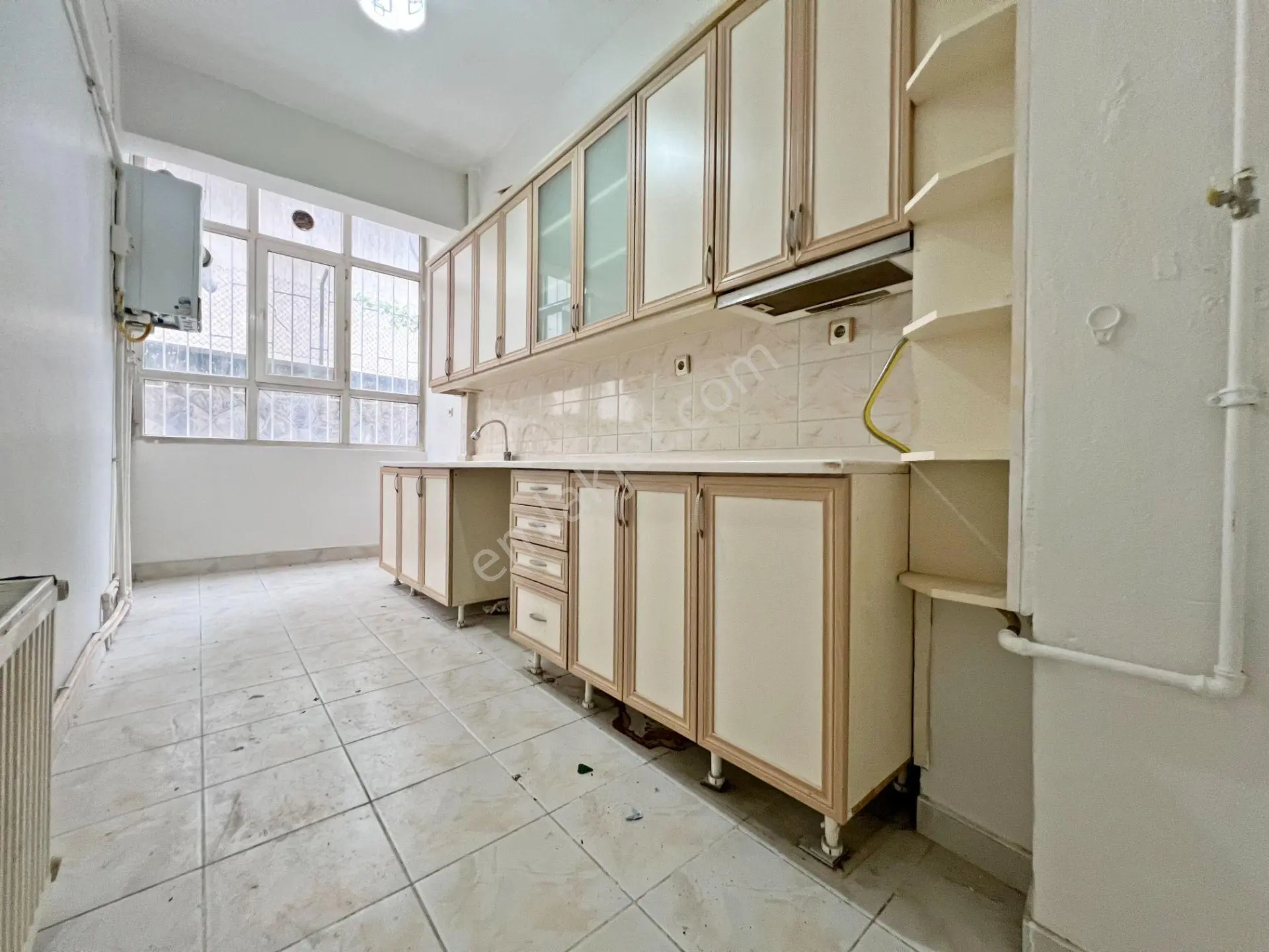 Aşağı Eğlence Mah. Gn. Dr. Tevfik Sağlam Cadde Üzeri Giriş Kat 1+1 Kiralık Mülk! - Görsel 3