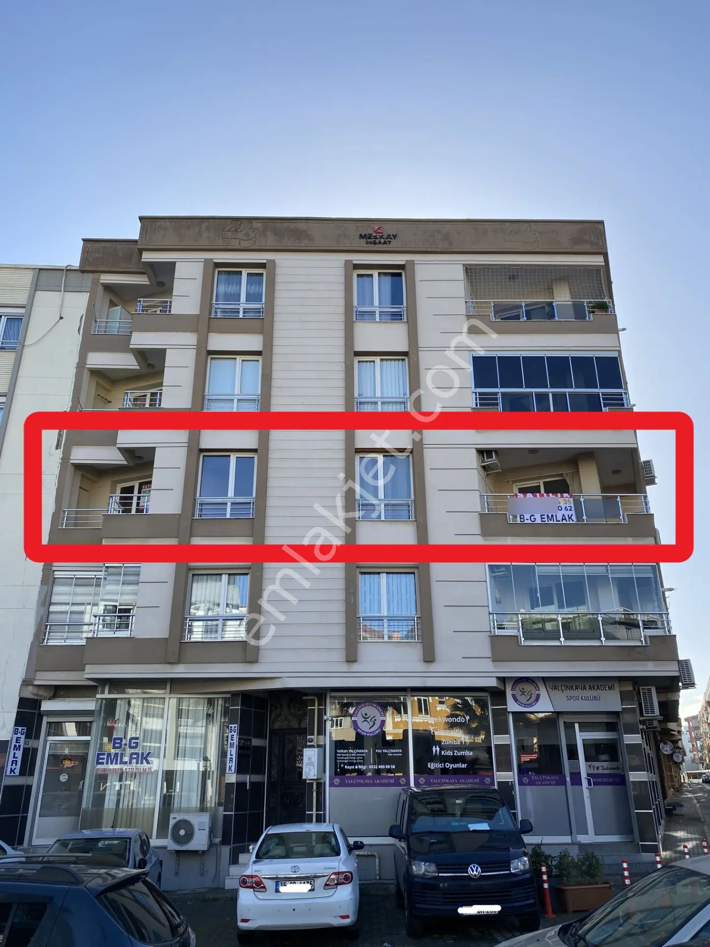 Gaziemir Atıfbey Mah. (boş Kiracısız) 3+1 Köşe Daire