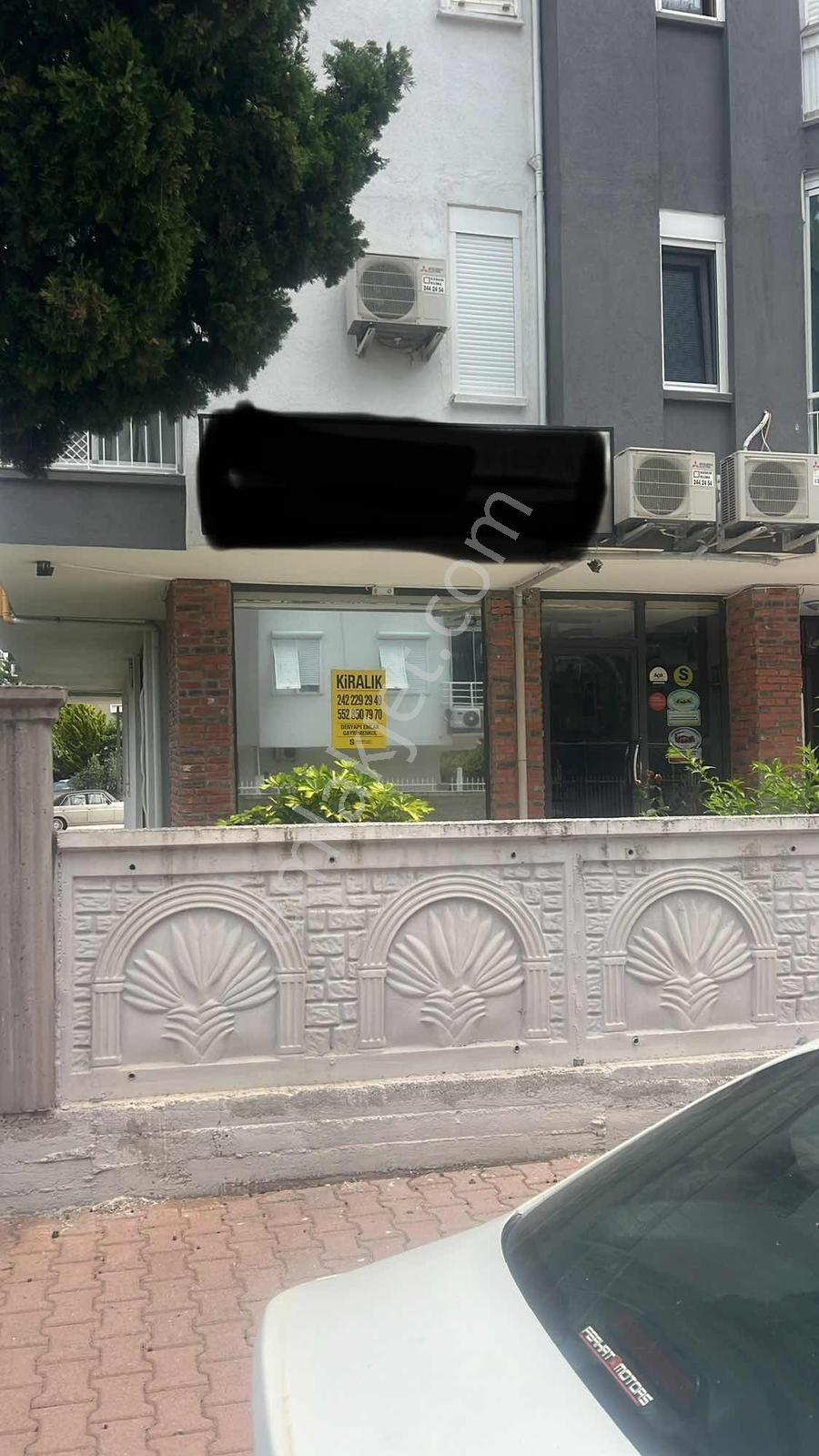 Altınkum'da Ara Cadde Üzerinde Köşe Dükkan