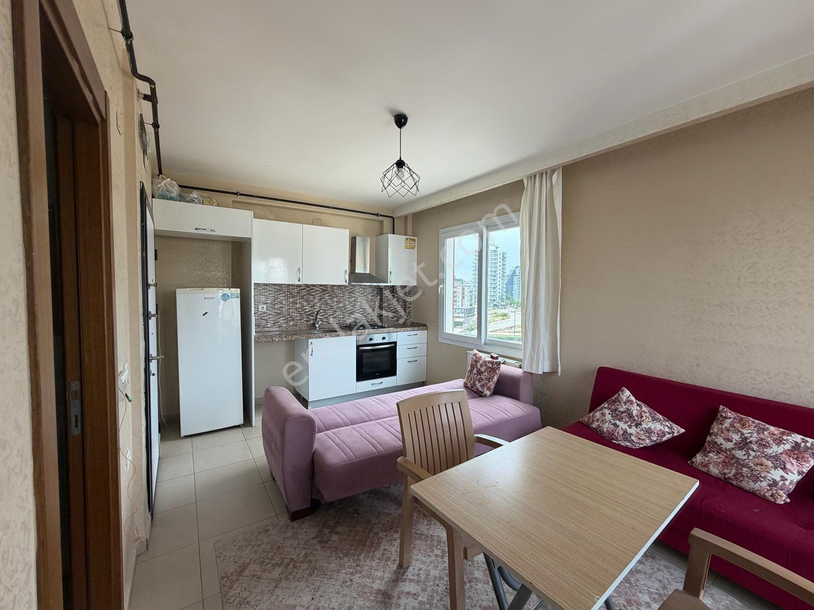 Turyap Sistem'den 34.cadde Kanal Plus Sitesi Eşyalı Kiralık 1+1 - Görsel 2