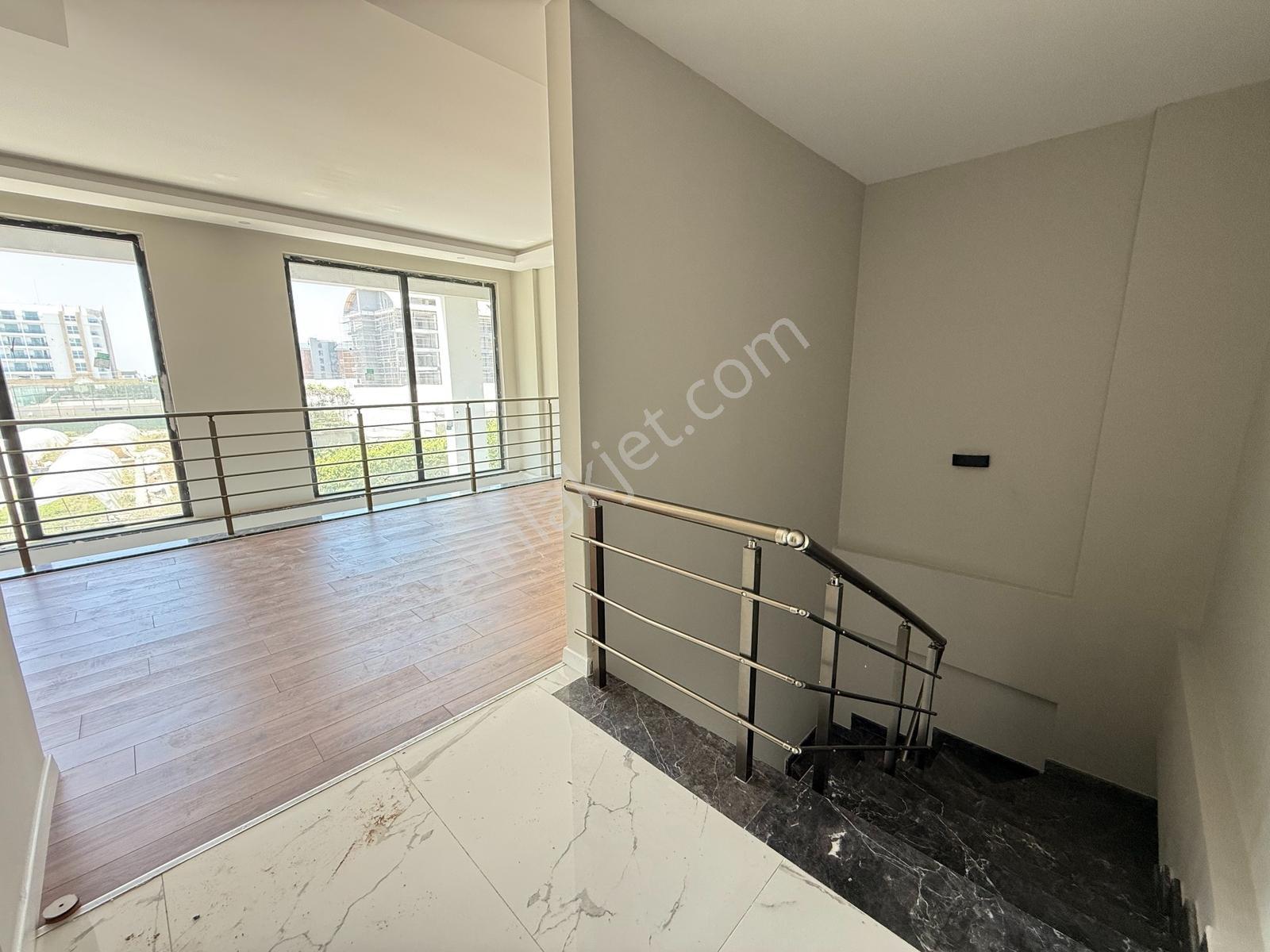 Kargıcak Alisa Deluxe Residence'te 1+1 Eşyasız Loft Daire - Görsel 23