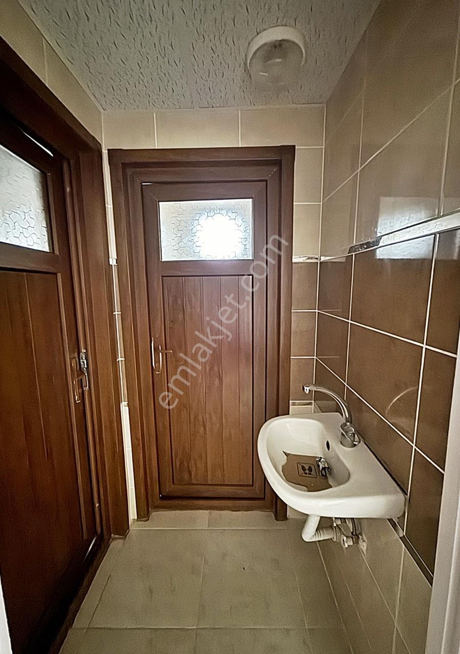 Merkezi Konumda, Okullar Bölgesinde 3+1 Kiralık Daire!! - Görsel 23