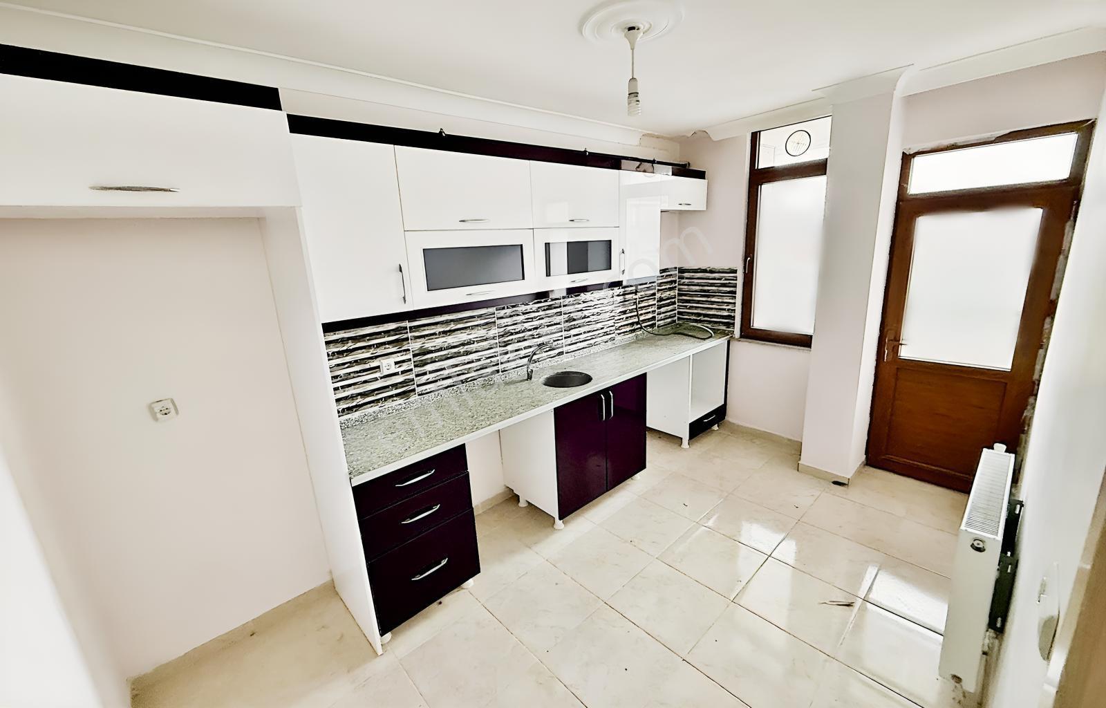 Merkezi Konumda, Okullar Bölgesinde 3+1 Kiralık Daire!! - Görsel 2