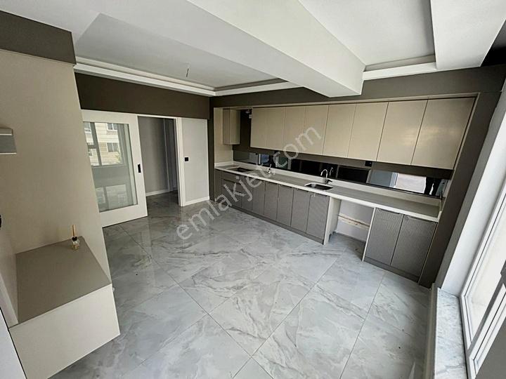Yenikent Emlak'tan Satılık 150 M2 3+1 Kilerli Cad. Üzeri Daire - Görsel 7
