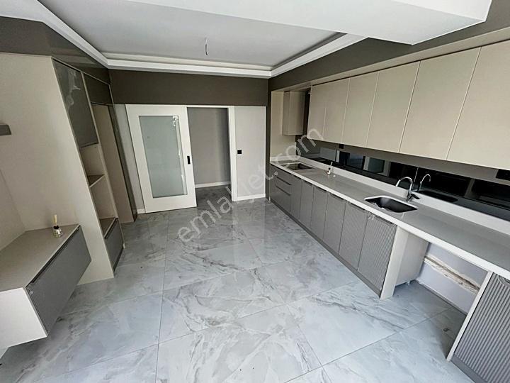 Yenikent Emlak'tan Satılık 150 M2 3+1 Kilerli Cad. Üzeri Daire - Görsel 6