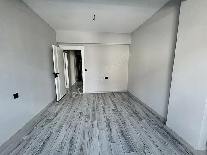 Yenikent Emlak'tan Satılık 150 M2 3+1 Kilerli Cad. Üzeri Daire - Görsel 11