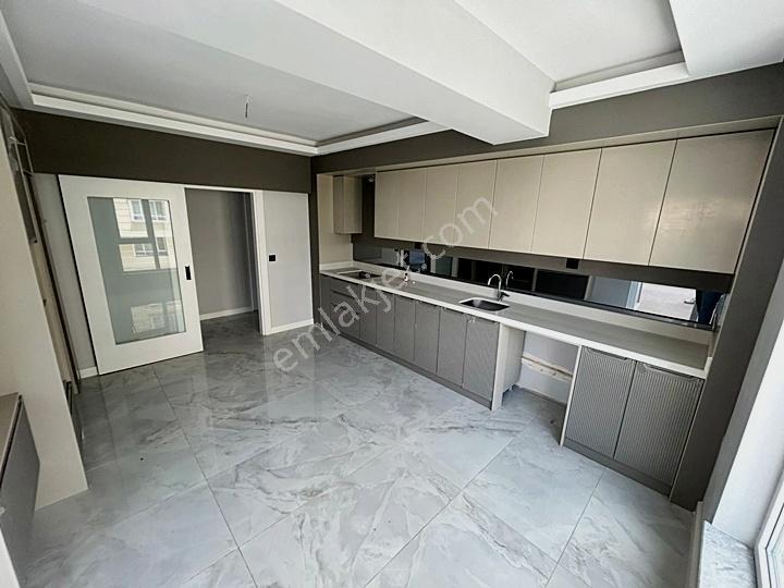 Yenikent Emlak'tan Satılık 150 M2 3+1 Kilerli Cad. Üzeri Daire - Görsel 15