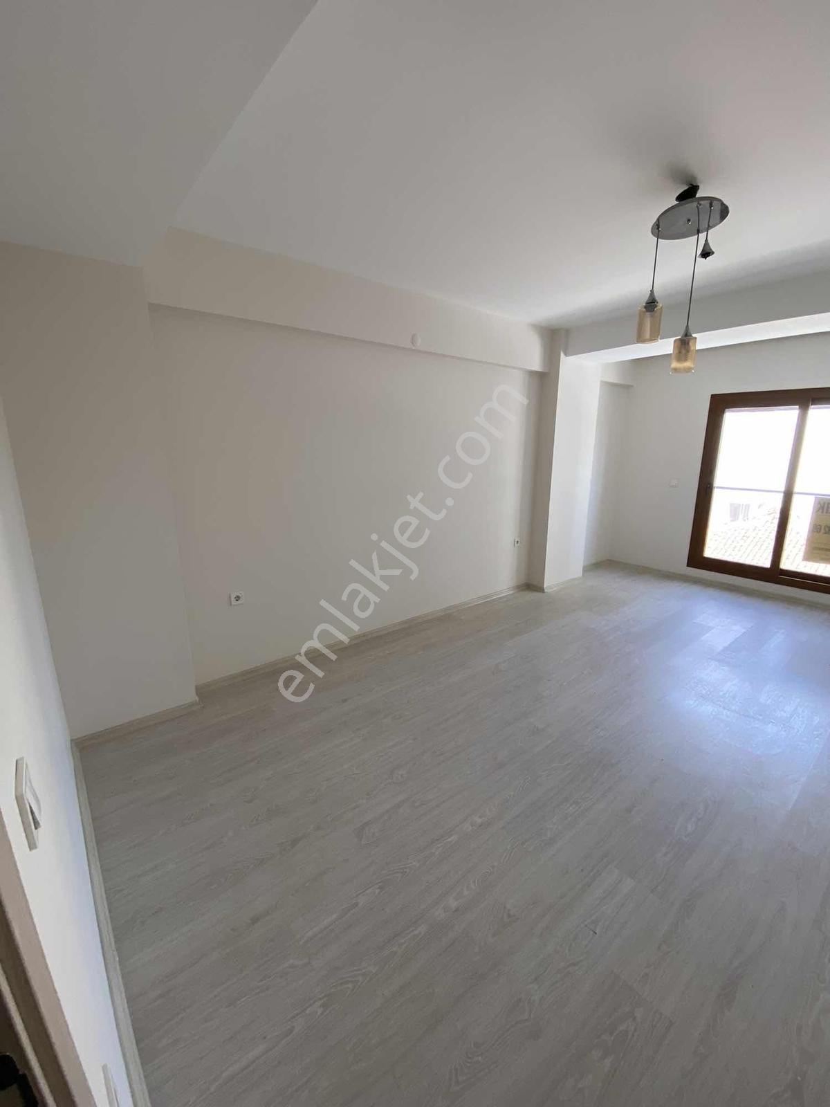 Buca Yaylacık'ta Kiralık 2+1 Doğalgazlı Ayrı Mutfak 100m2 Ev - Görsel 5