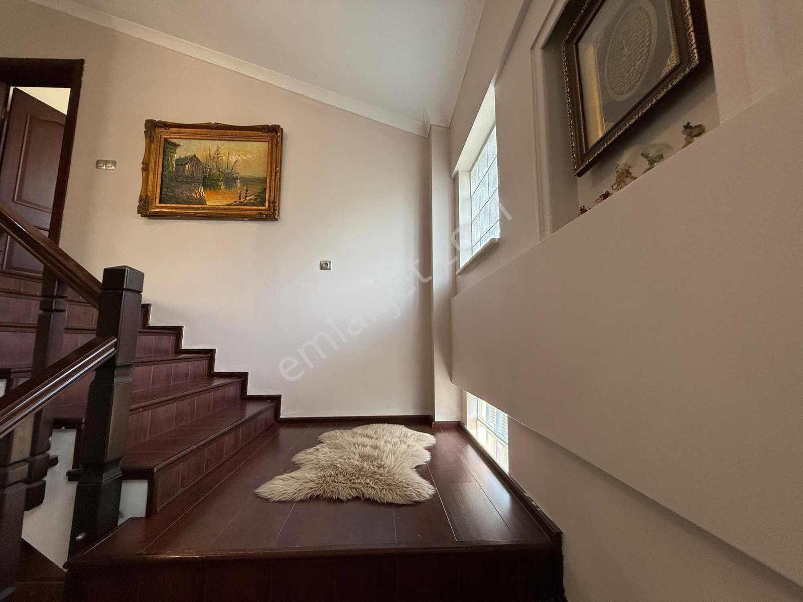 Remax Desıgn Şehrin En Güzel Noktasında 6+1 Villa 750 M2 Arsa - Görsel 27