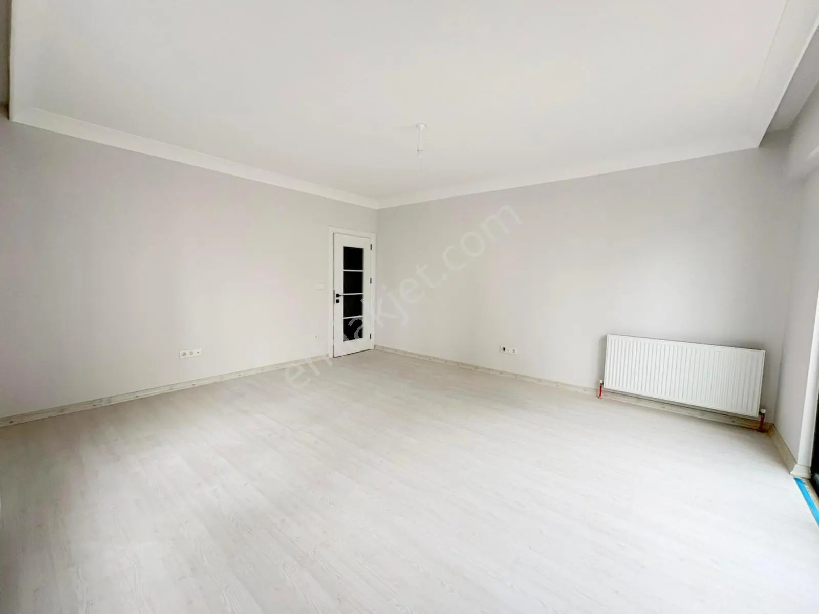 Mertcan'dan Yayalar Mah. Site İçi Ara Kat Balkonlu 3+1 Daire - Görsel 4