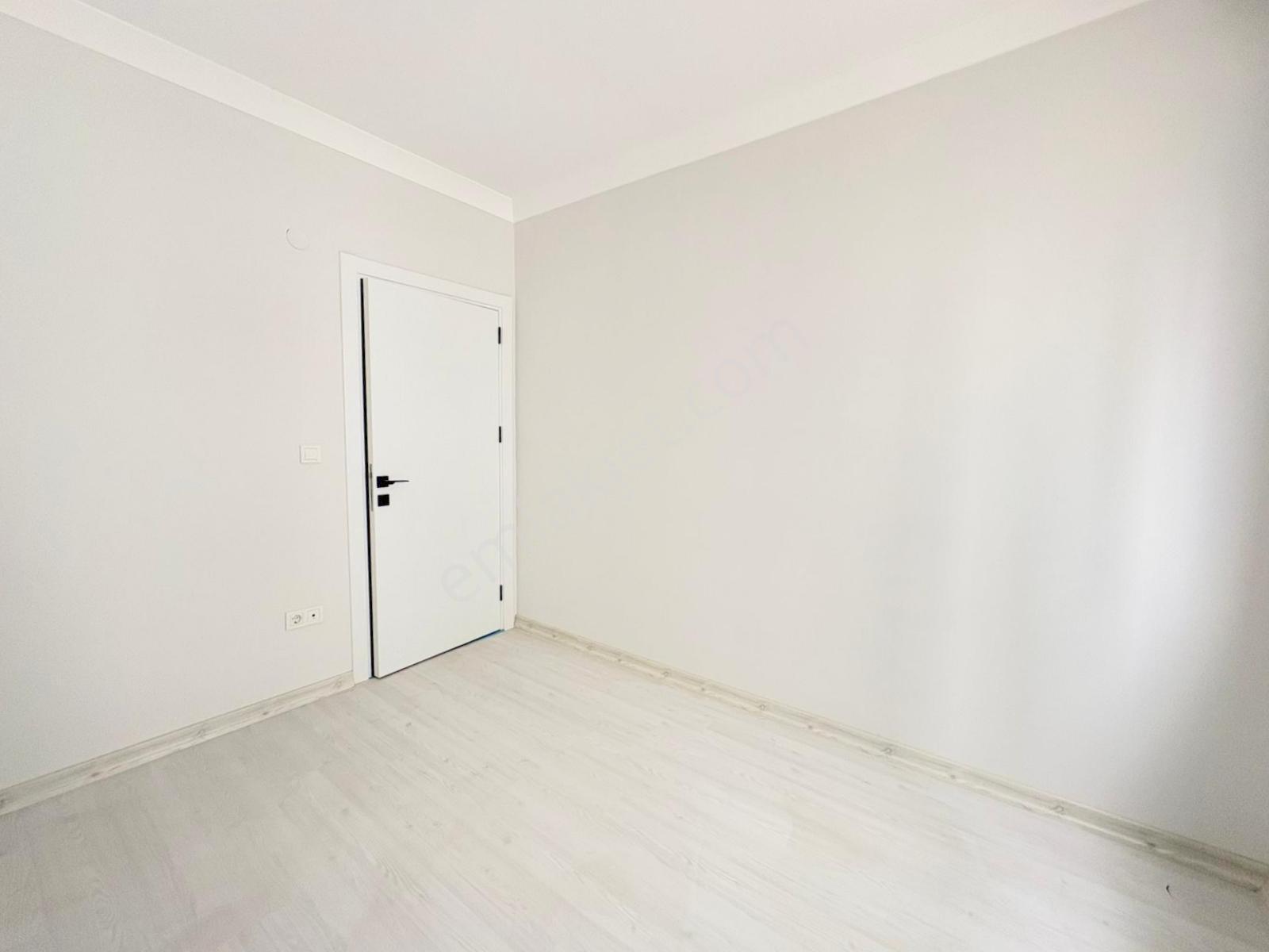 Mertcan'dan Yayalar Mah. Site İçi Ara Kat Balkonlu 3+1 Daire - Görsel 16