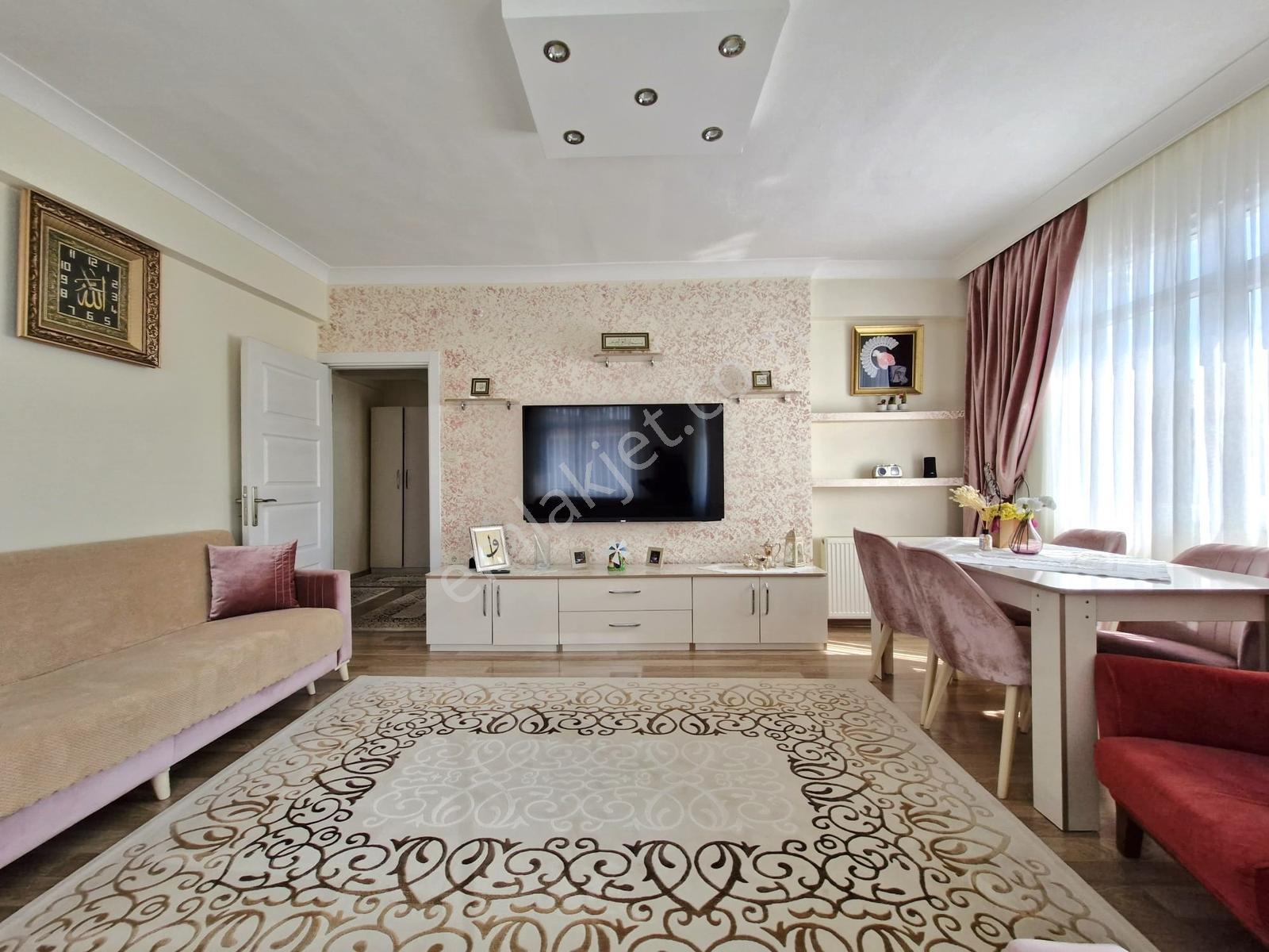 Bahçelievler Yaylada Kiralık Asansörlü Full Yapılı 2+1 5.kat - Görsel 9