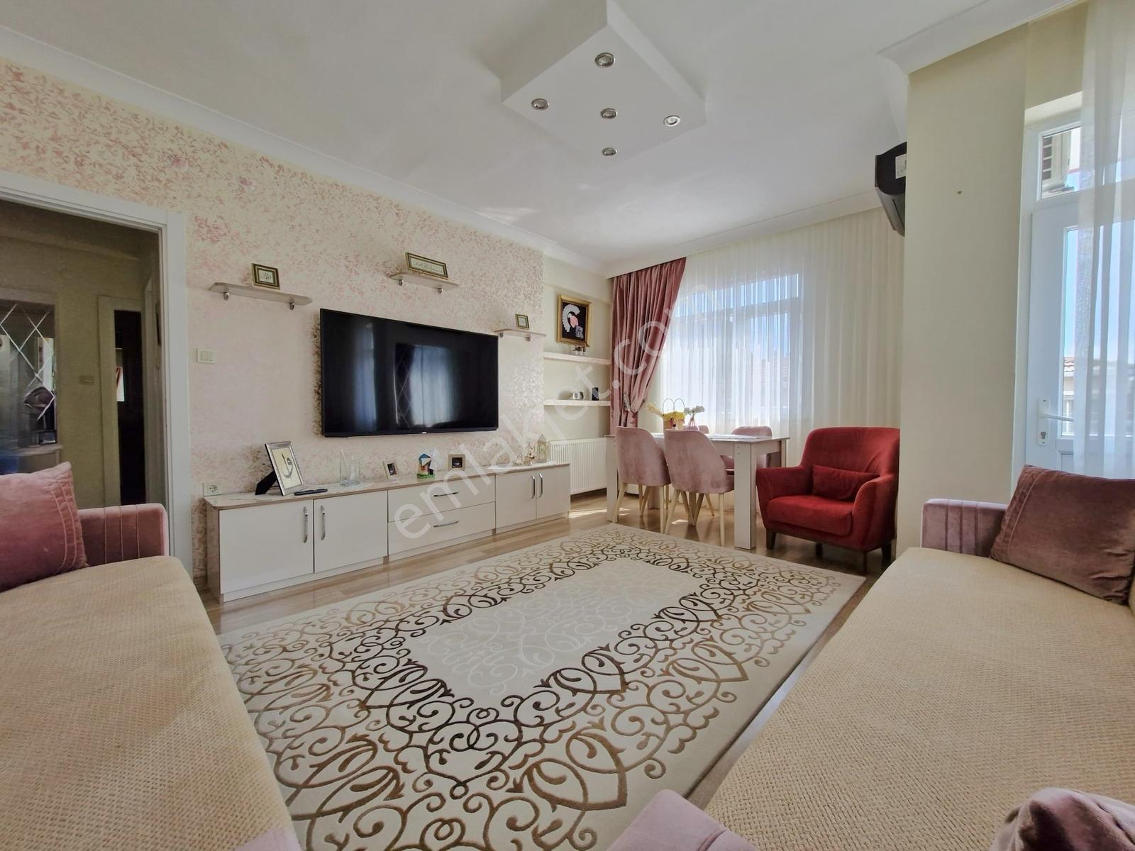 Bahçelievler Yaylada Kiralık Asansörlü Full Yapılı 2+1 5.kat - Görsel 7