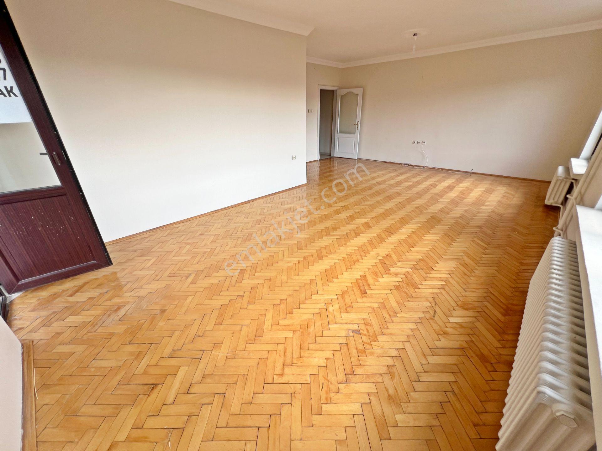 Etlik Barışyolunda Yeşil Alan Park Manzaralı Geniş Kiralık 3+1 Bağımsız Salon Mantolamalı Bina - Görsel 12