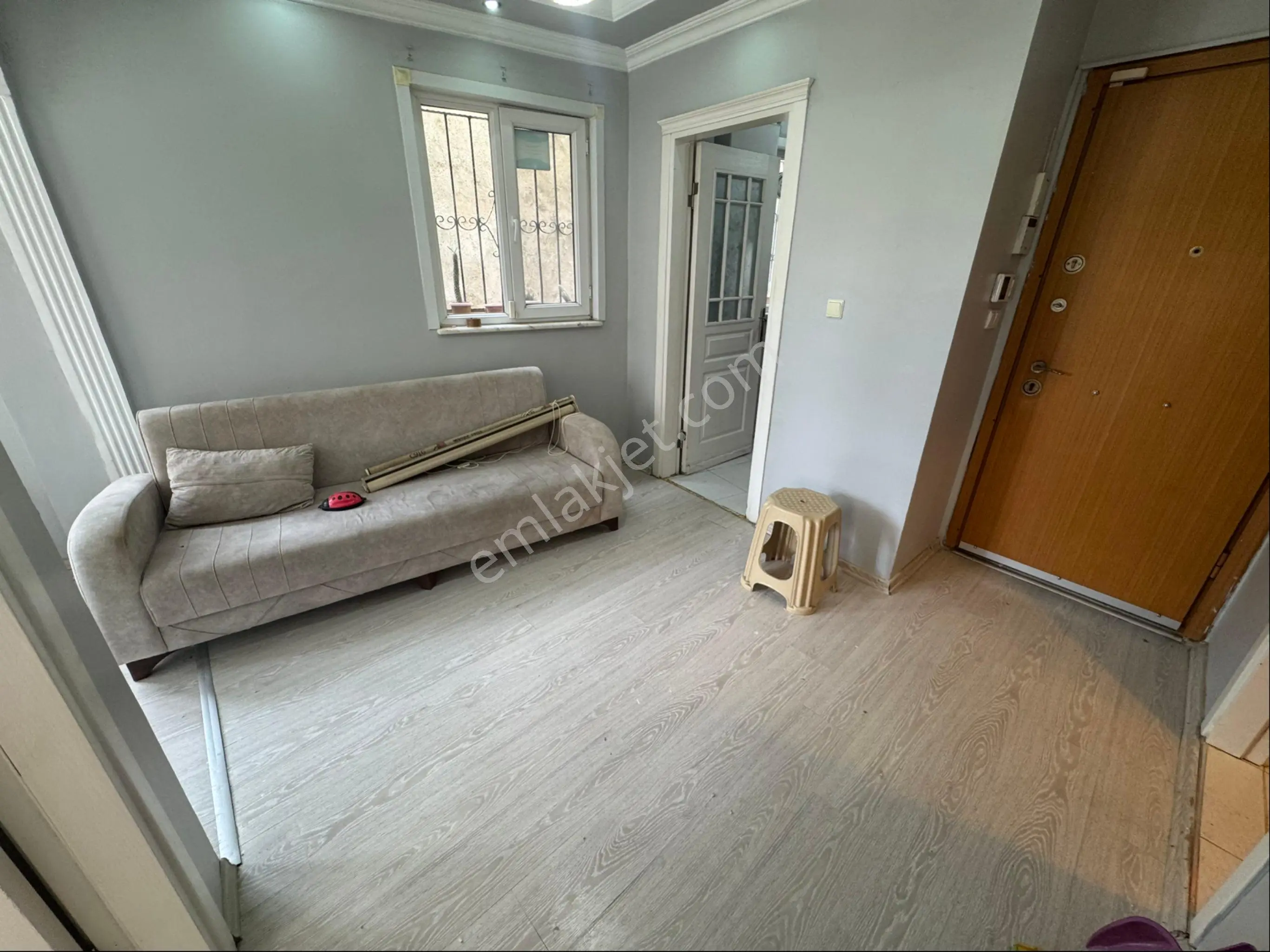 Para'dan Fırsat Eşyasız Daire 1+1 Ana Cadde Arkası - Görsel 2