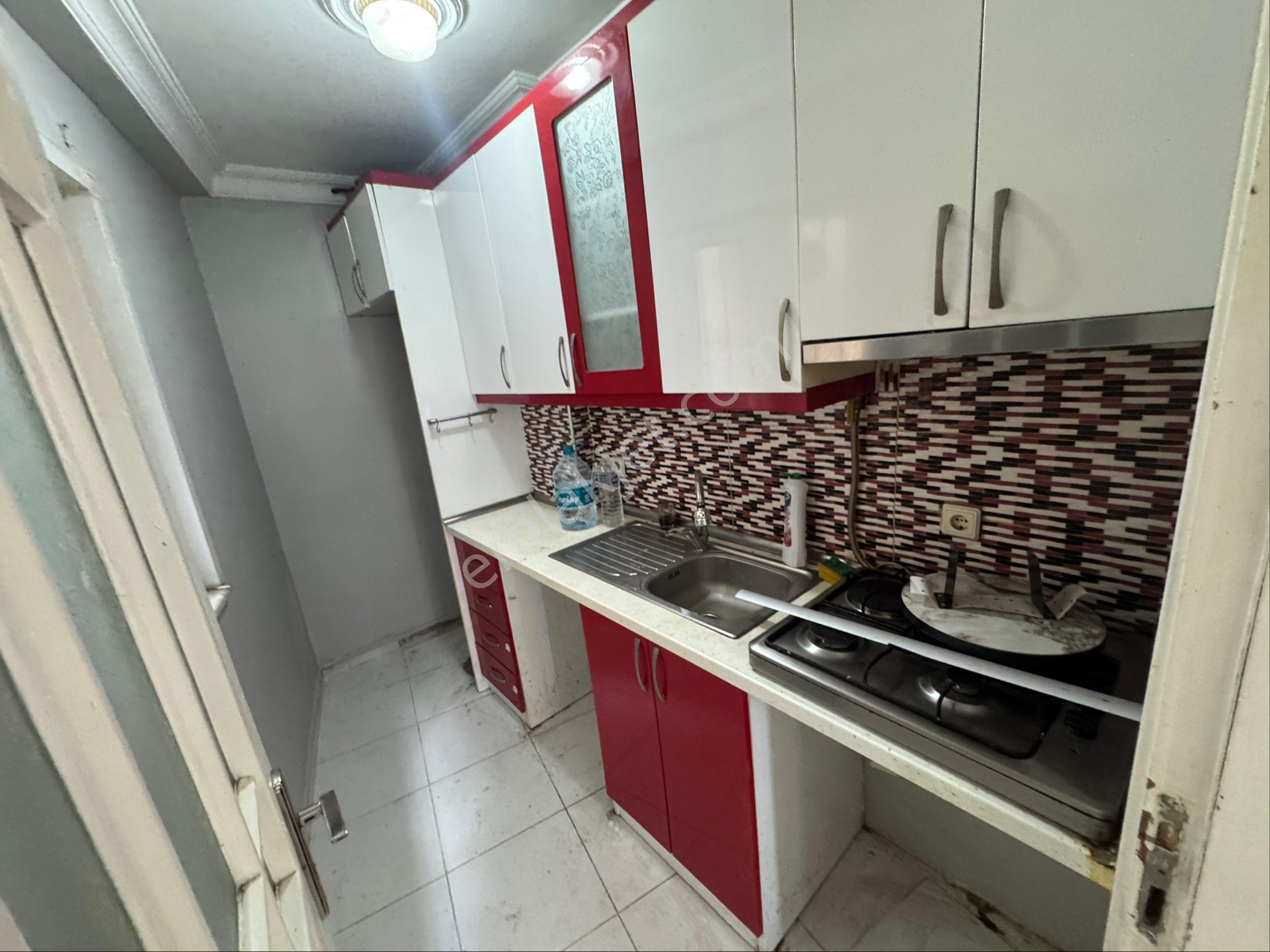 Para'dan Fırsat Eşyasız Daire 1+1 Ana Cadde Arkası - Görsel 8