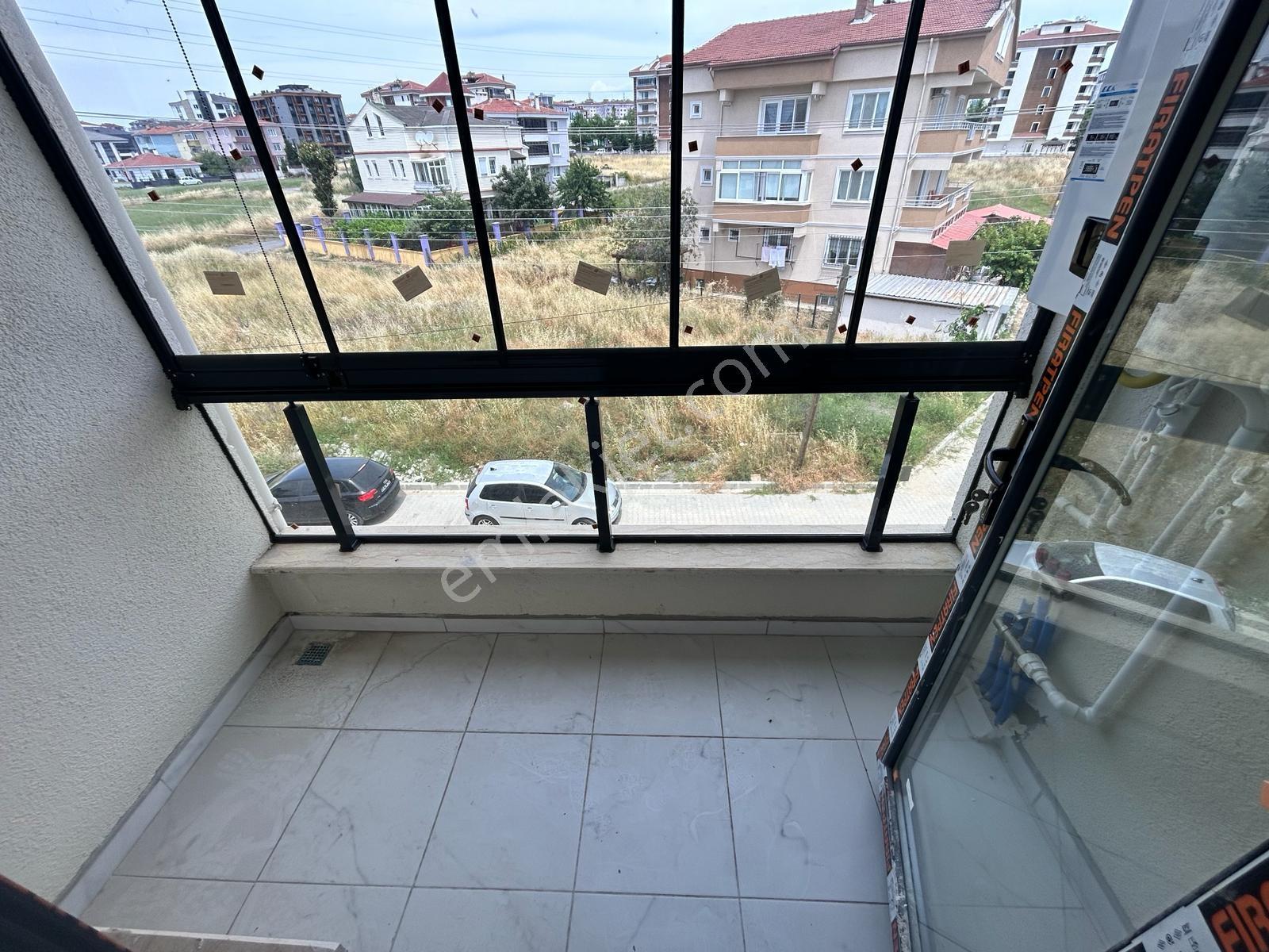 Rumeli Mahallesinde Oturuma Hazır Satılık Fırsat 1+1 Daire - Görsel 15
