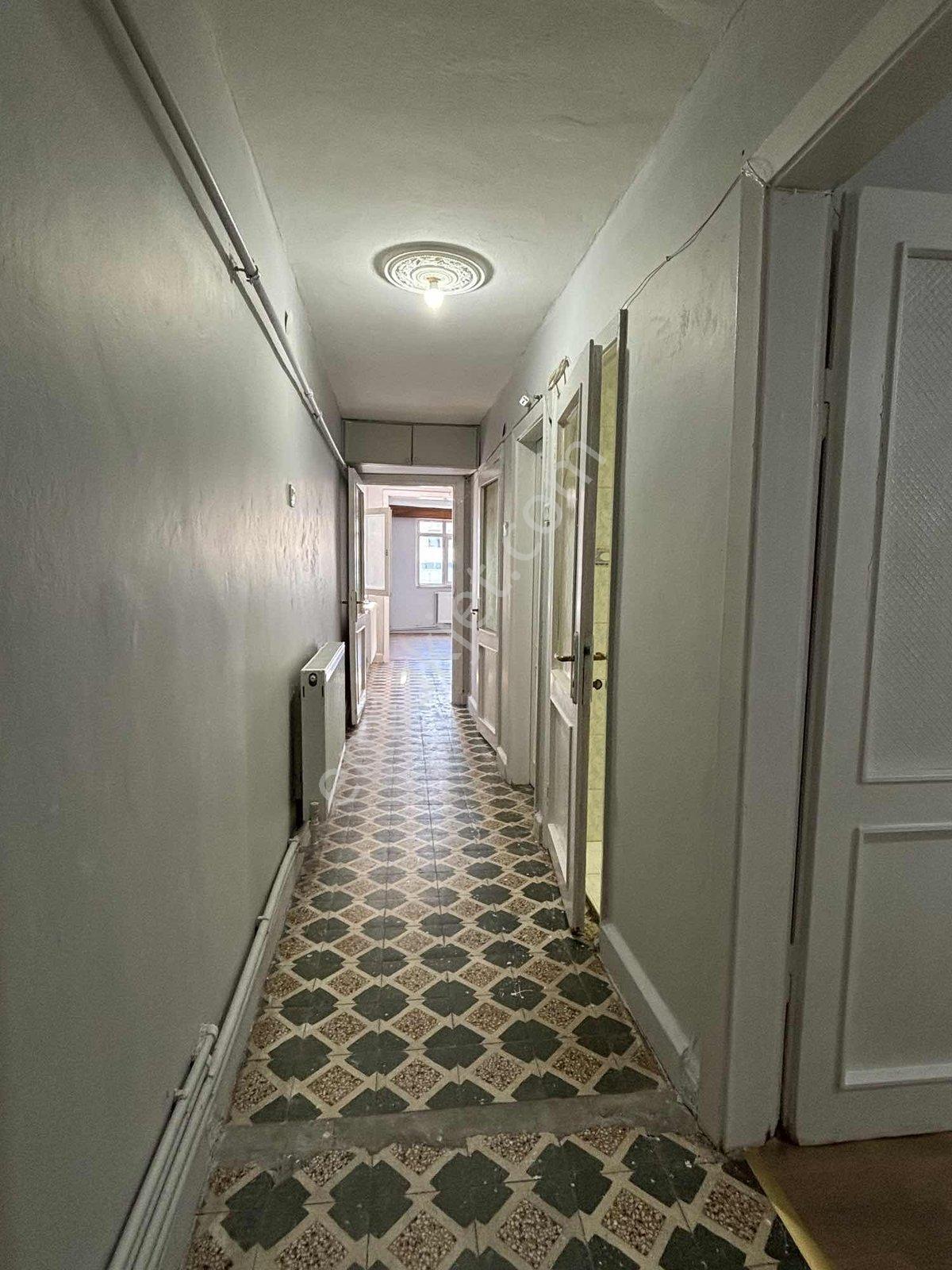 Beyoğlu Kadı Mehmet Efendi Mahallesinde Kiralık 2+1 Daire - Görsel 7