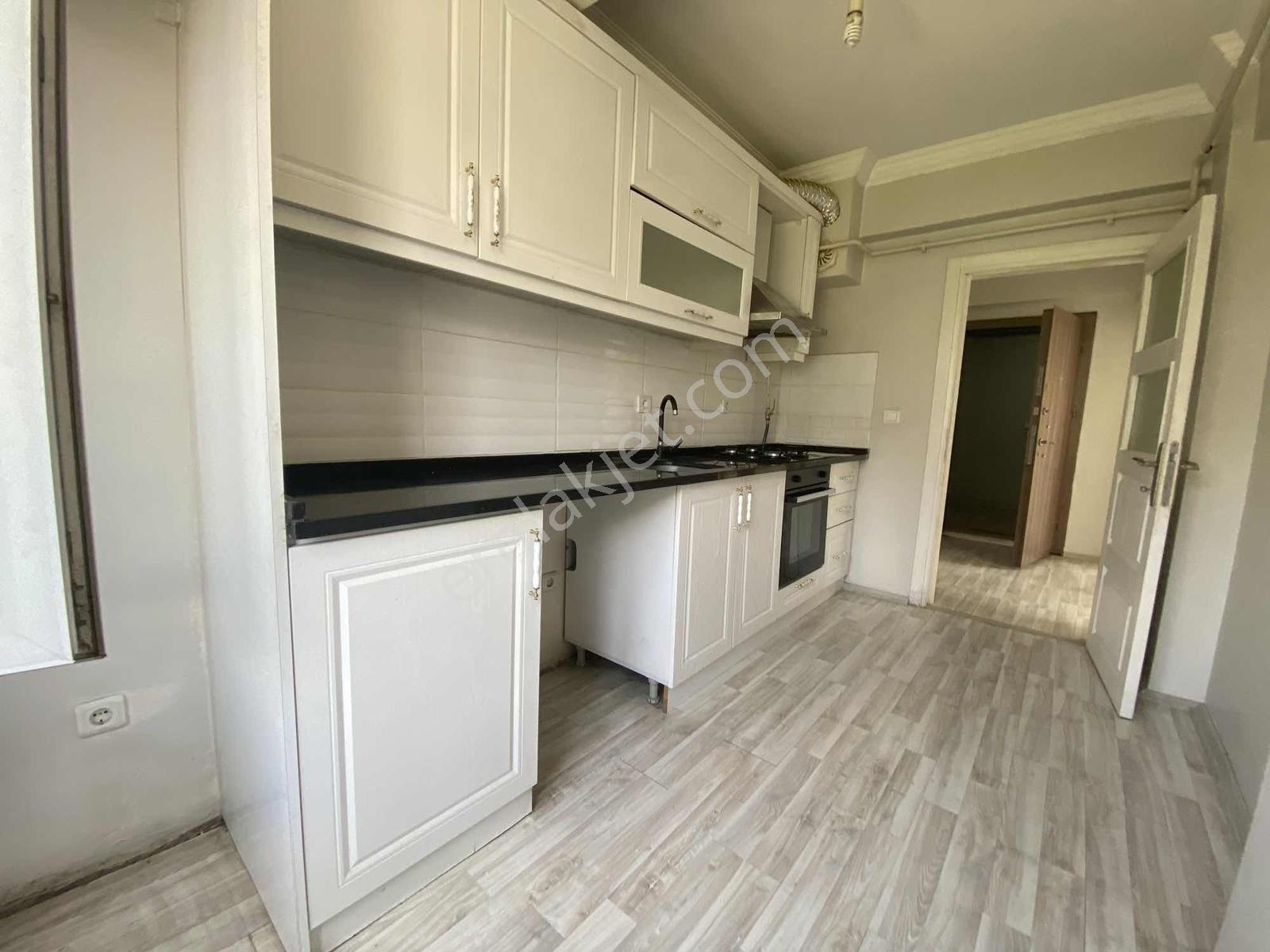 Karaca Mah Kiralık 2+1 80 M2 Orta Kat / Akmanoğlu Emlak - Görsel 13