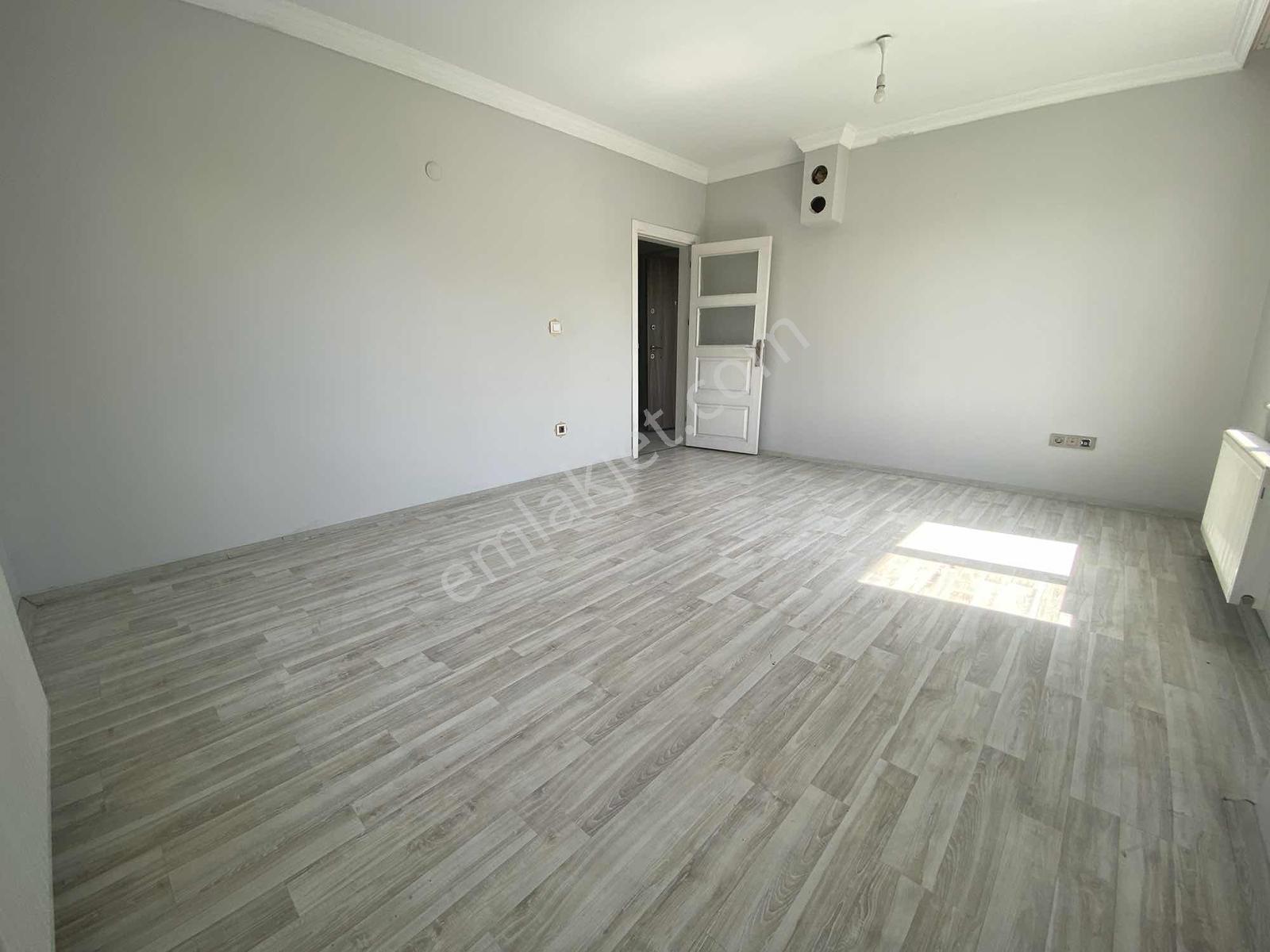 Karaca Mah Kiralık 2+1 80 M2 Orta Kat / Akmanoğlu Emlak - Görsel 10