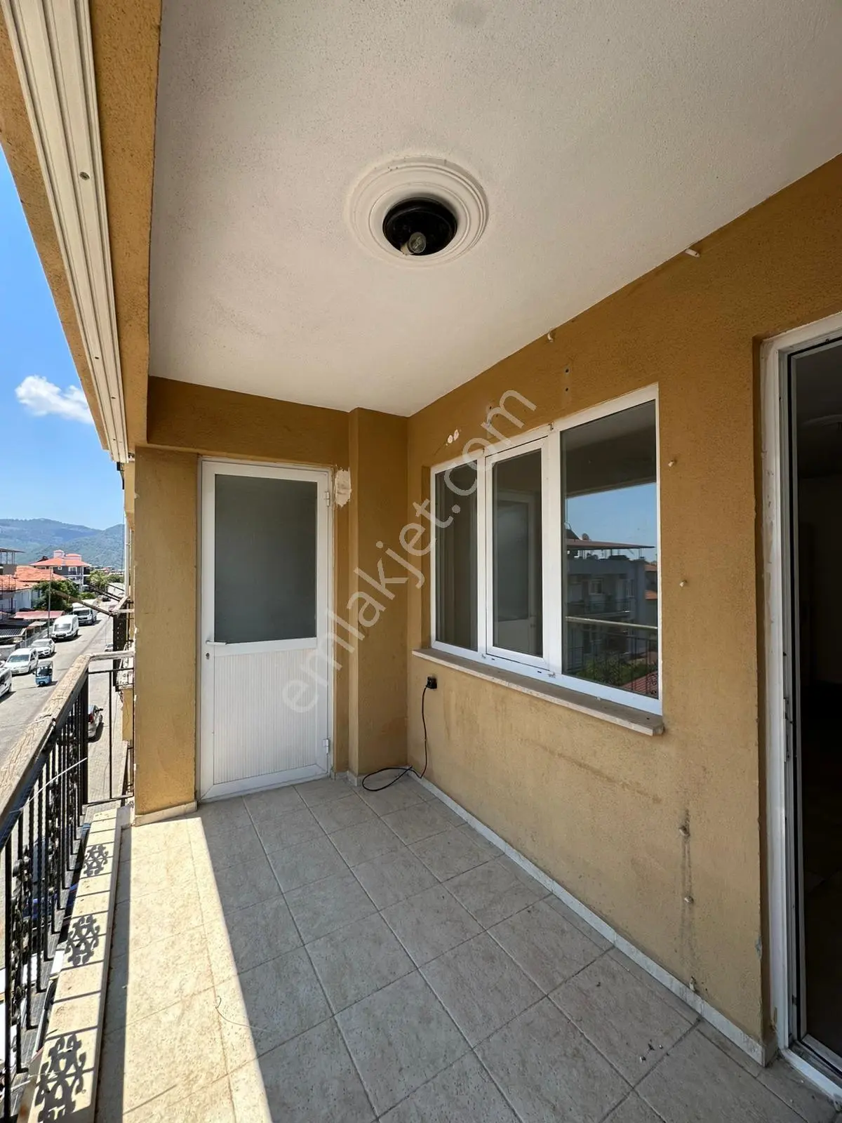 Kapalı Salon Mutfak 2+1 - Merkezi Konum - Sınırsız Kredi İmkanı - Görsel 3