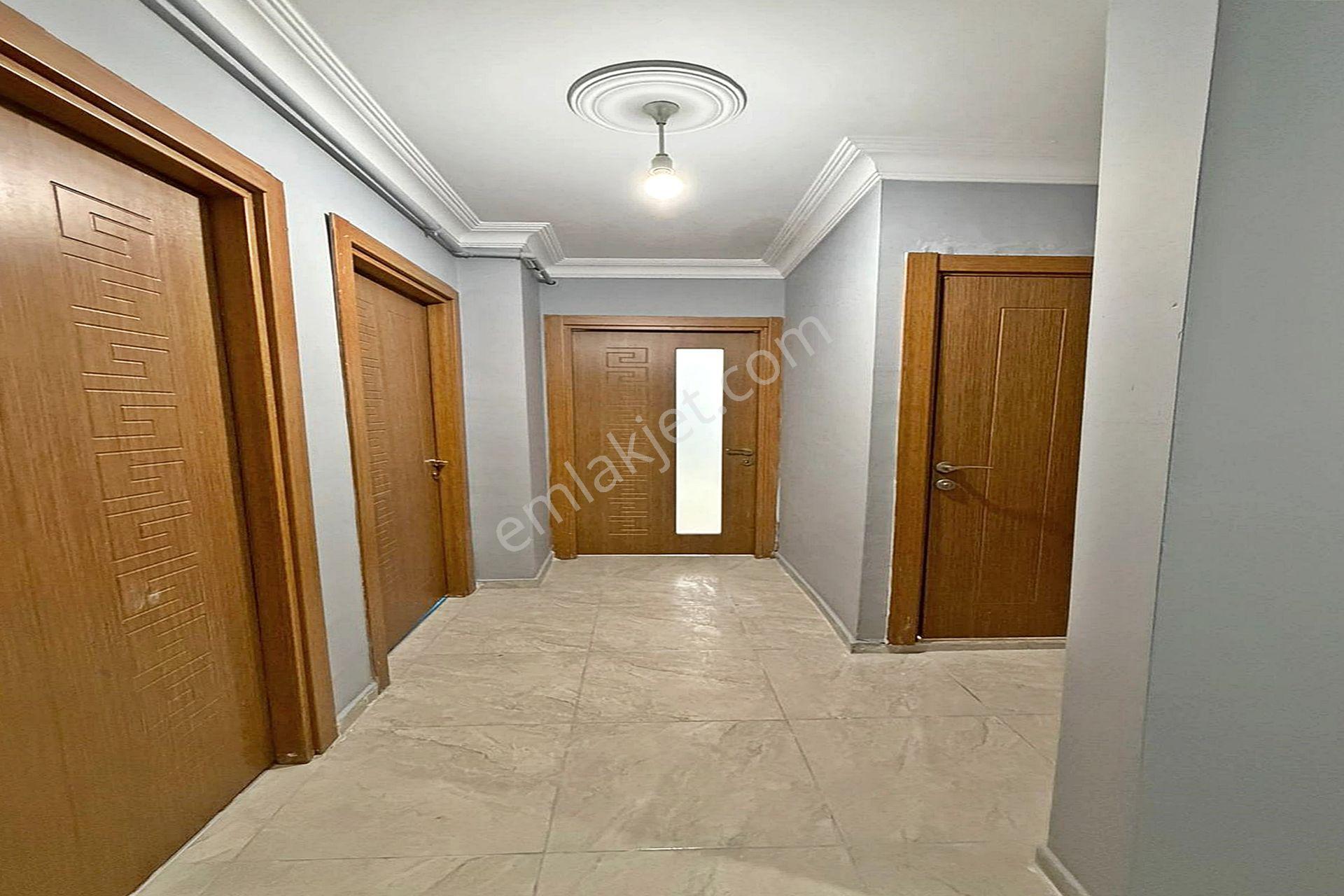 Bahçeşehir Lokasyonunda Köşe Başı Satılık 3+1 Daire - Görsel 23