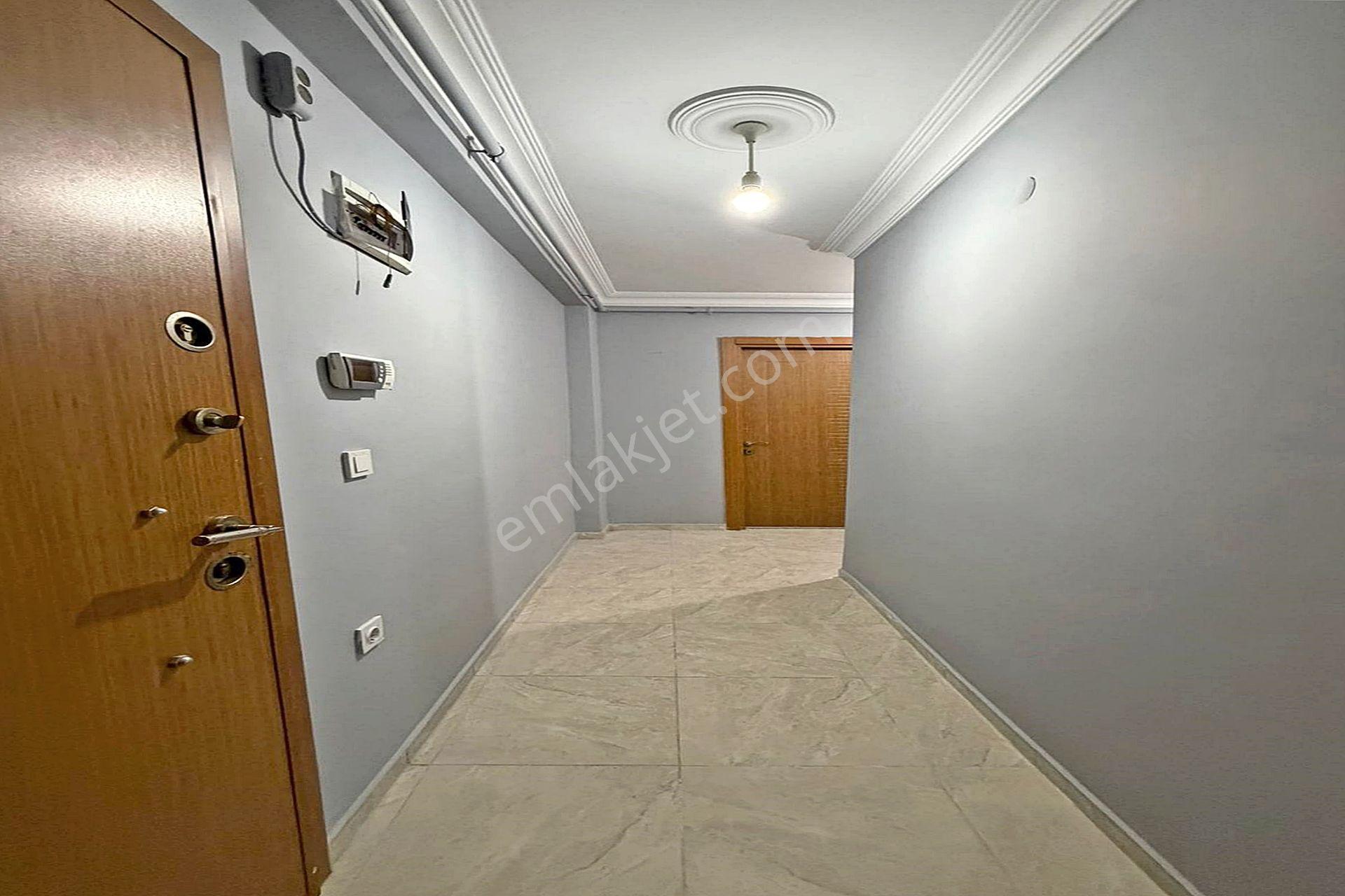 Bahçeşehir Lokasyonunda Köşe Başı Satılık 3+1 Daire - Görsel 21