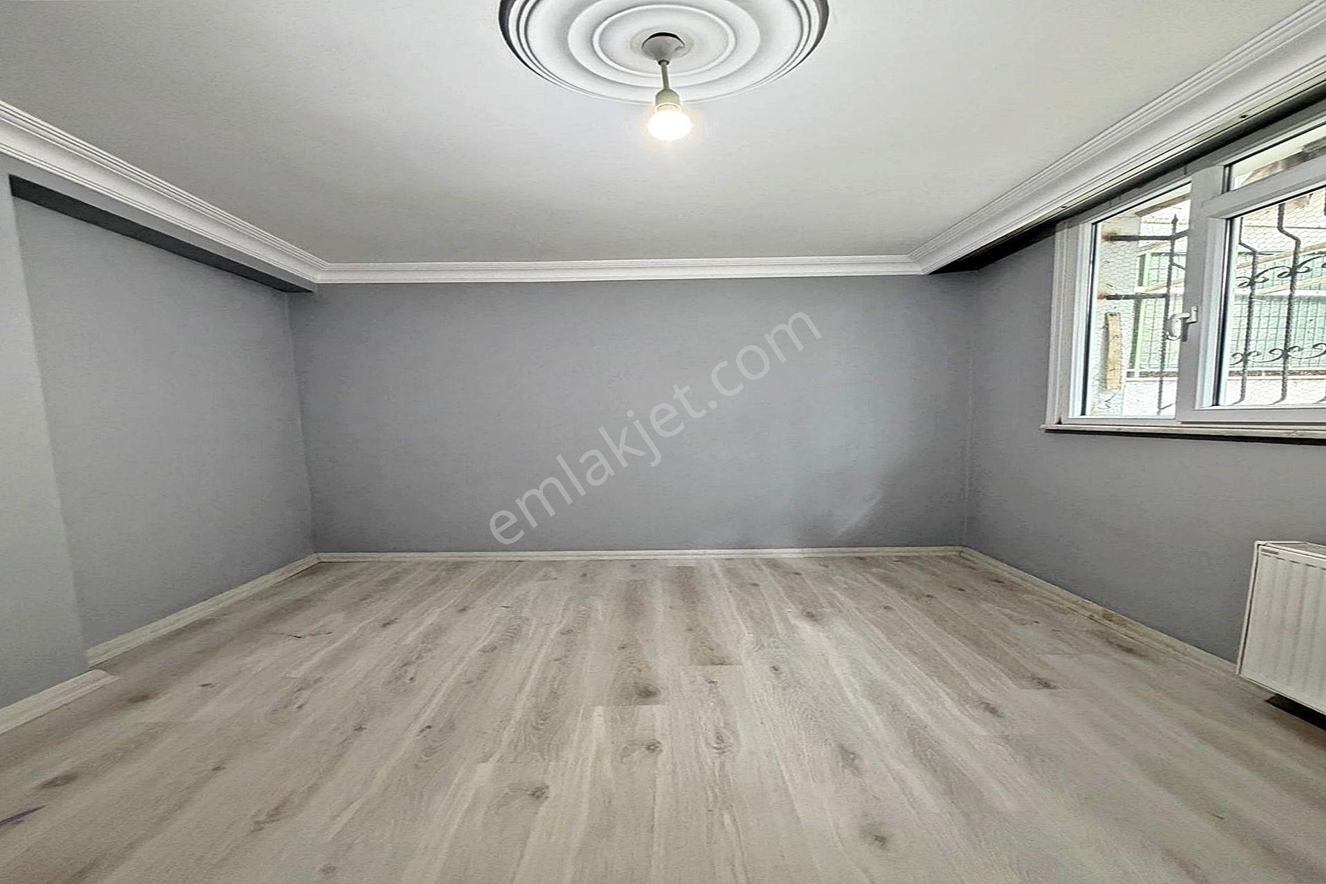 Bahçeşehir Lokasyonunda Köşe Başı Satılık 3+1 Daire - Görsel 11