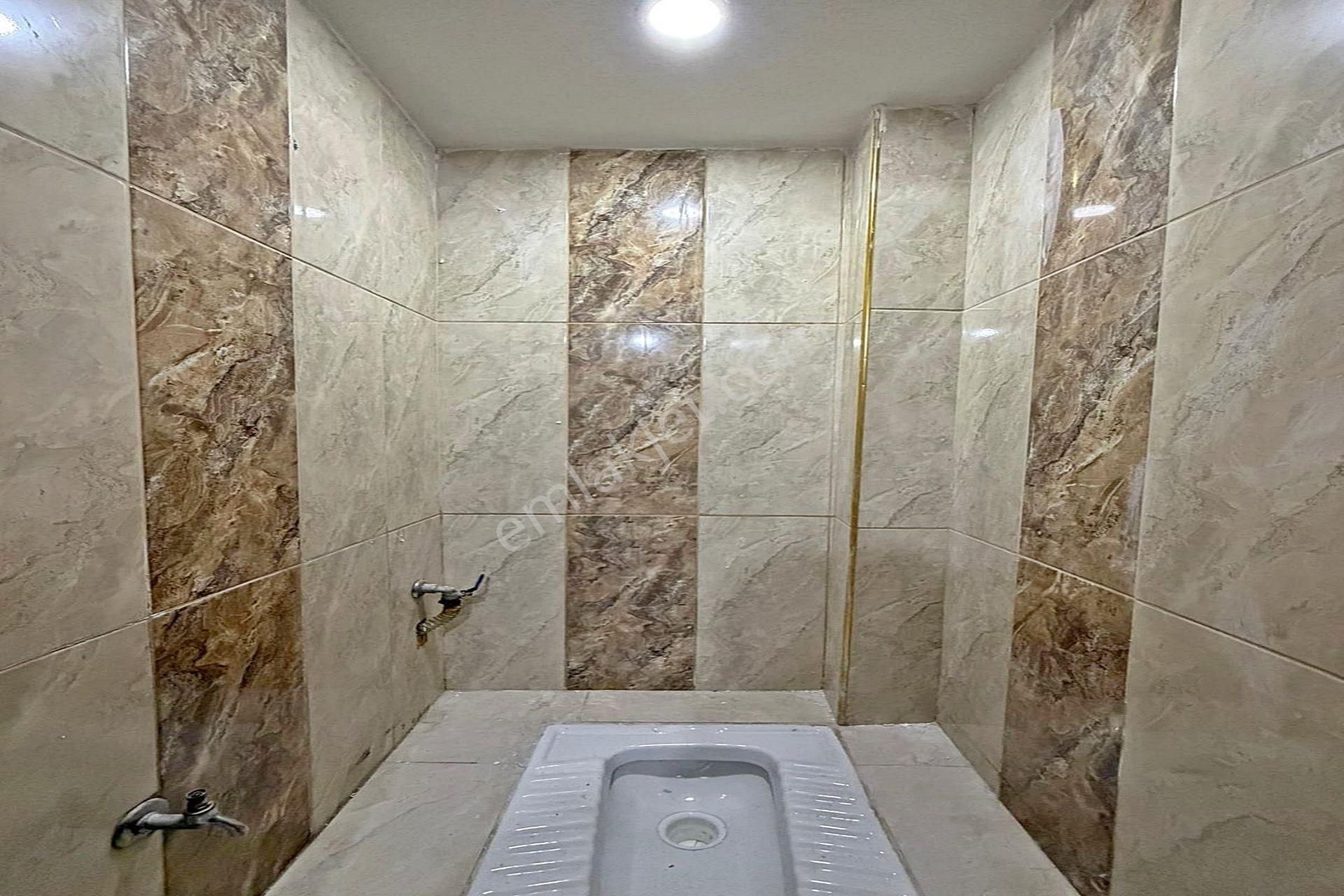 Bahçeşehir Lokasyonunda Köşe Başı Satılık 3+1 Daire - Görsel 25