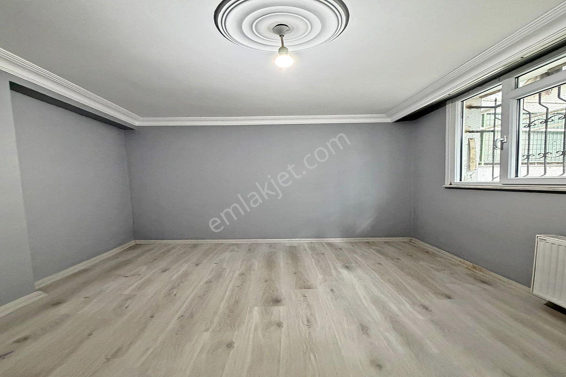 Bahçeşehir Lokasyonunda Köşe Başı Satılık 3+1 Daire - Görsel 10