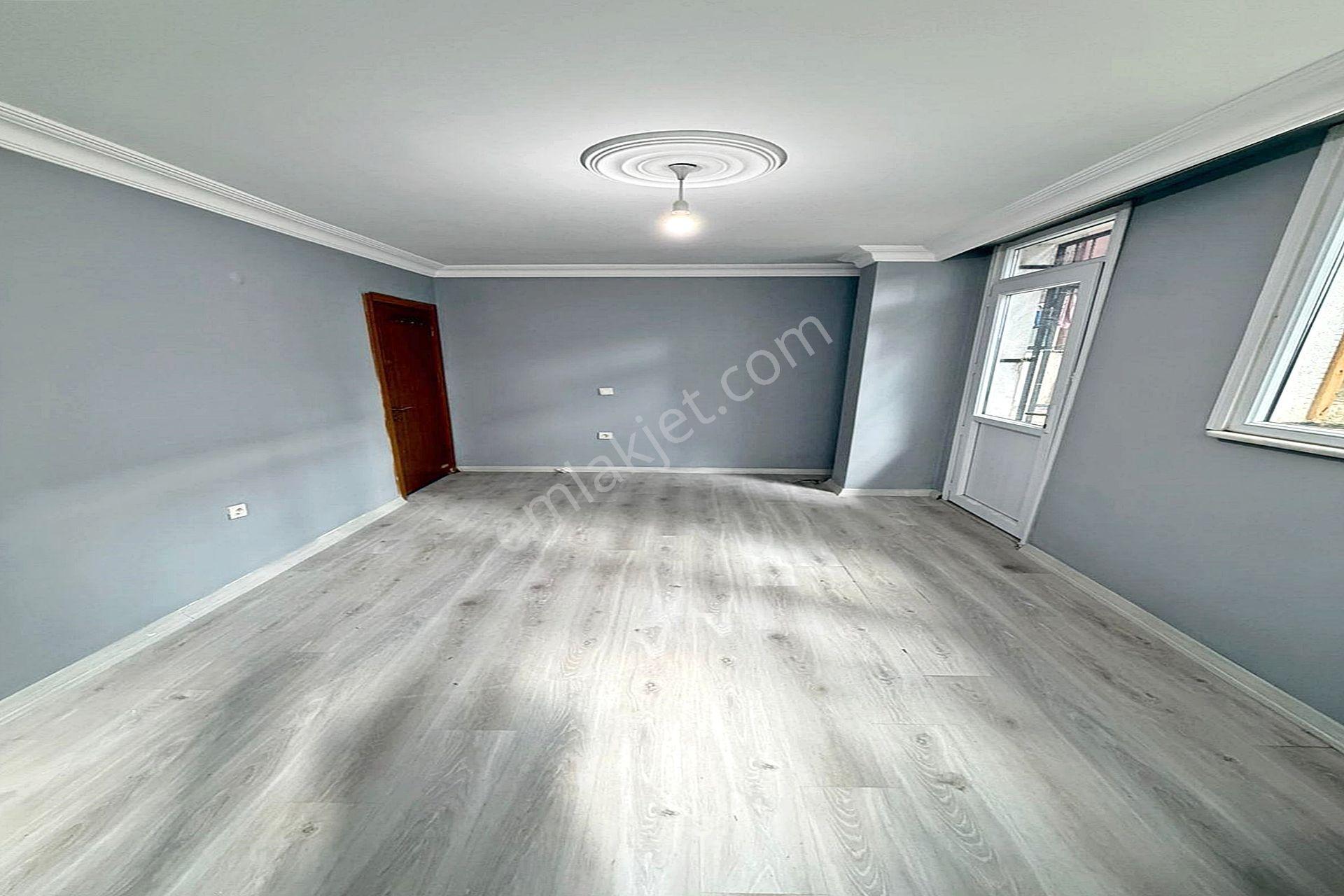 Bahçeşehir Lokasyonunda Köşe Başı Satılık 3+1 Daire - Görsel 19