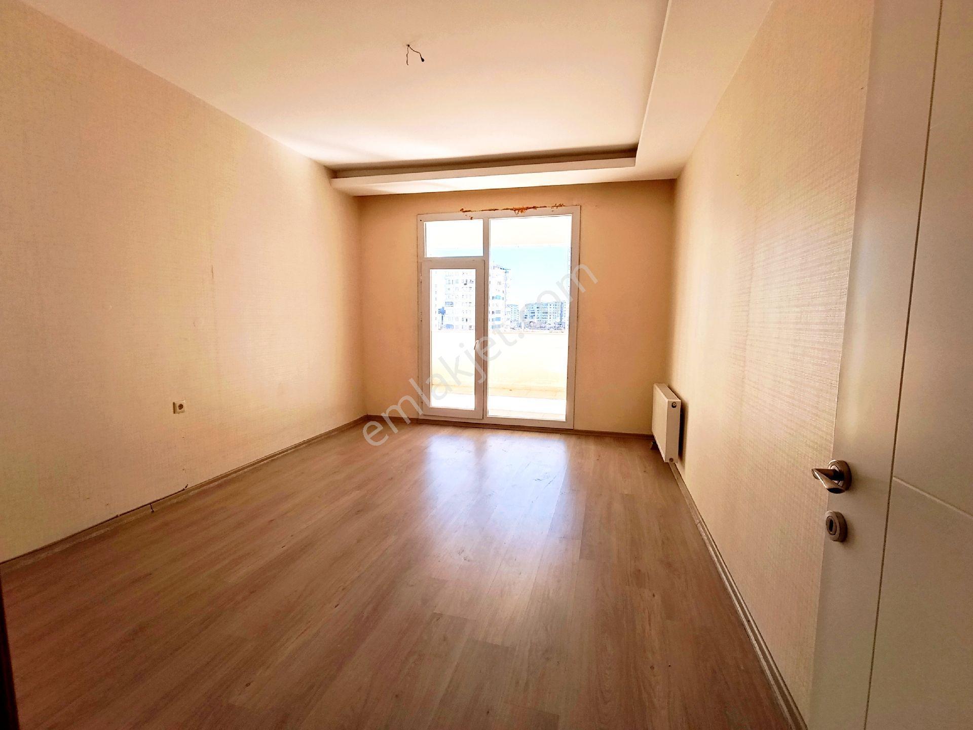 Ceylan Avm İle Memorial Hastanesi Arasında Kiralık 3+1 Giriş Kat Daire Taşkıran 4 Sitesi - Görsel 28