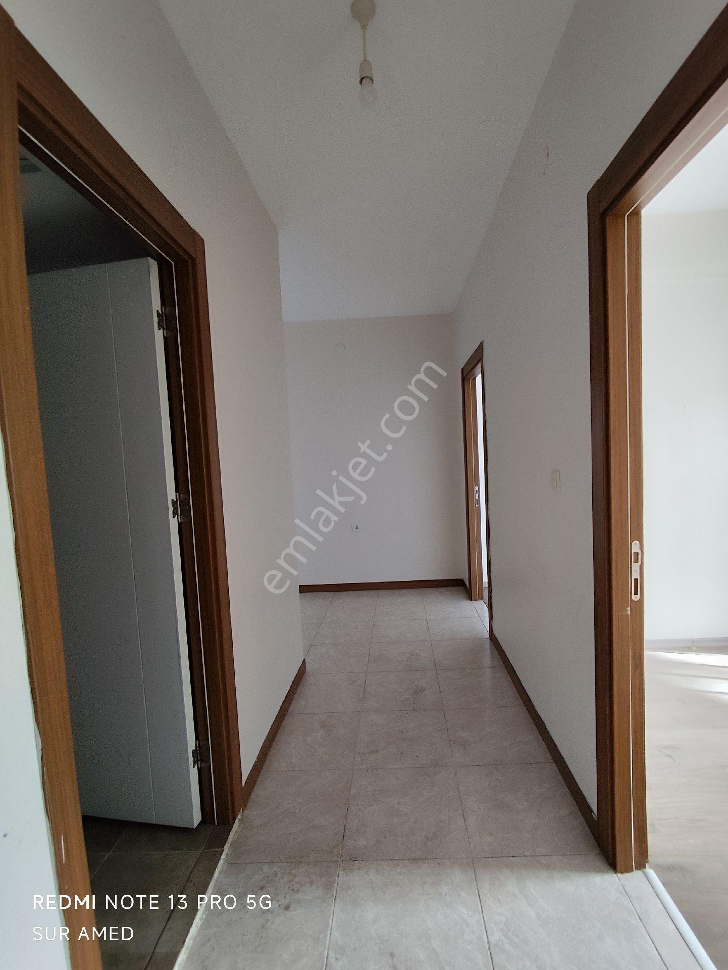 Ceylan Avm İle Memorial Hastanesi Arasında Kiralık 3+1 Giriş Kat Daire Taşkıran 4 Sitesi - Görsel 27