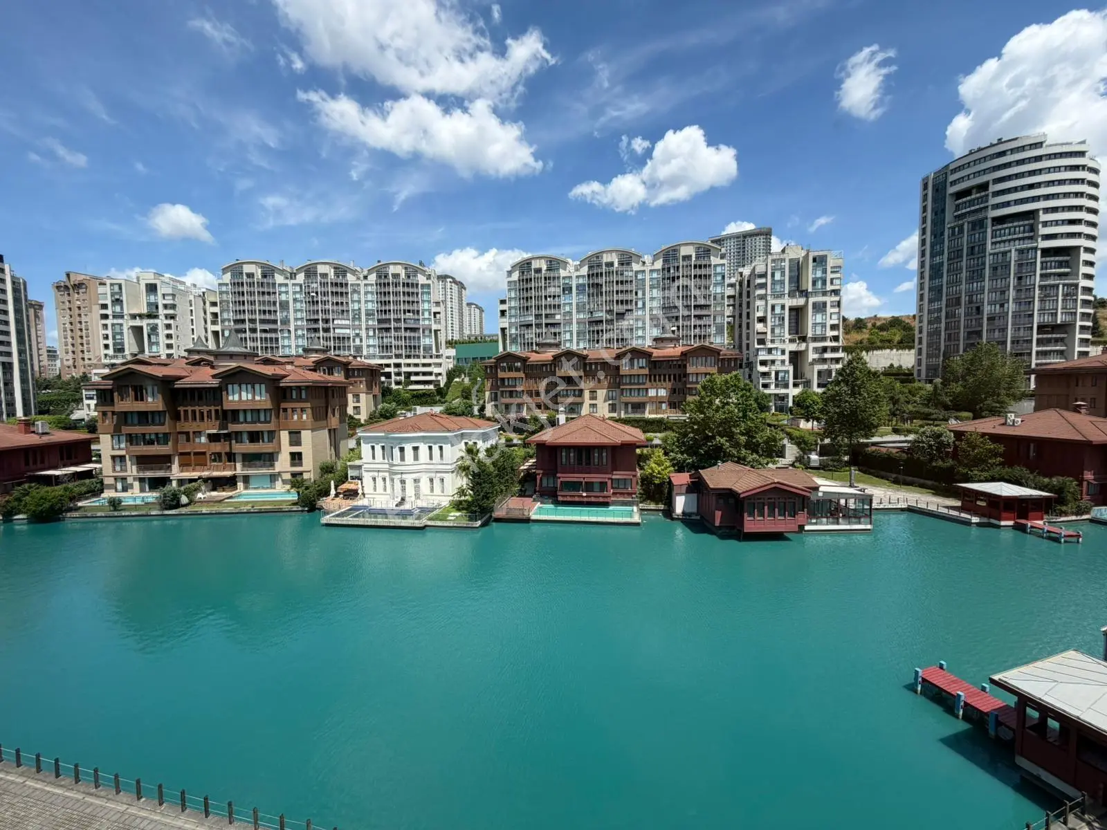 Capital'den Bosphorus City'de 4+1 Yalı Daire Satılık Boş Teslim