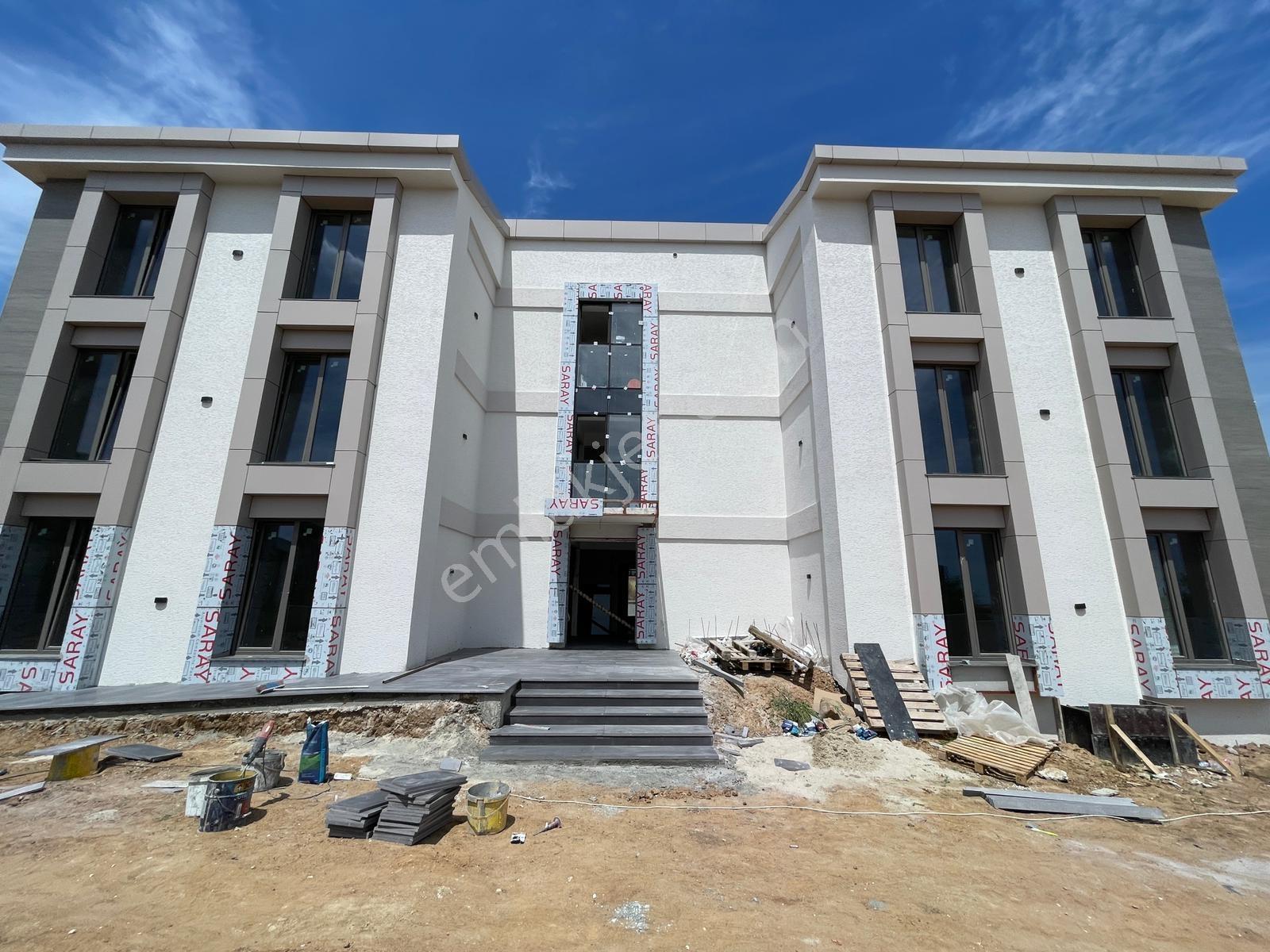 Tuğra'dan Hürriyet Mahallesinde Site İçinde Lüks 1+1 Daire - Görsel 16