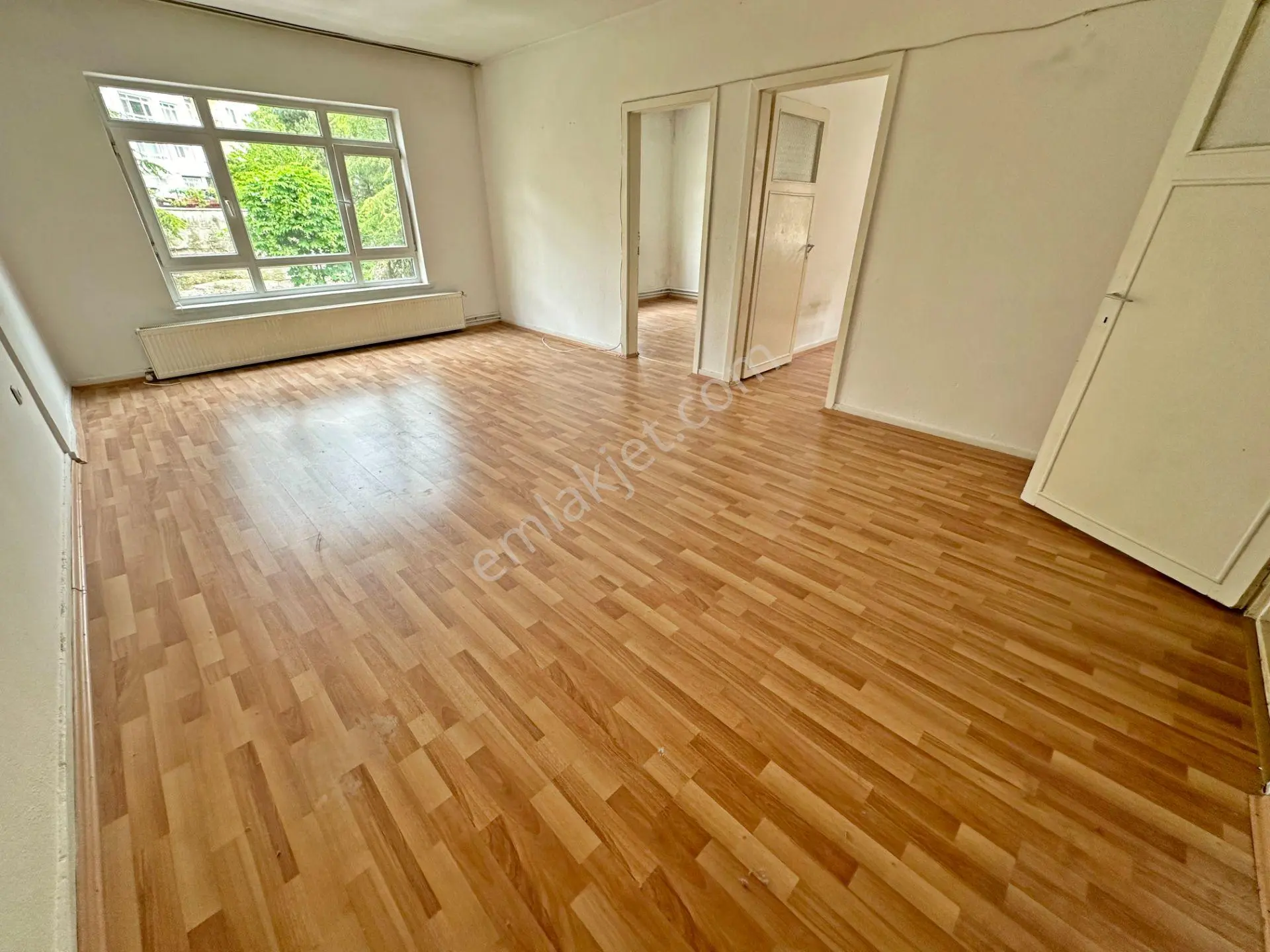 Etlik Mah. Kuyuyazısı Caddesi Üzerinde 2.katta Kiralık 3+1 Mülk!! Bina'ya Ait Açık Otopark - Görsel 3
