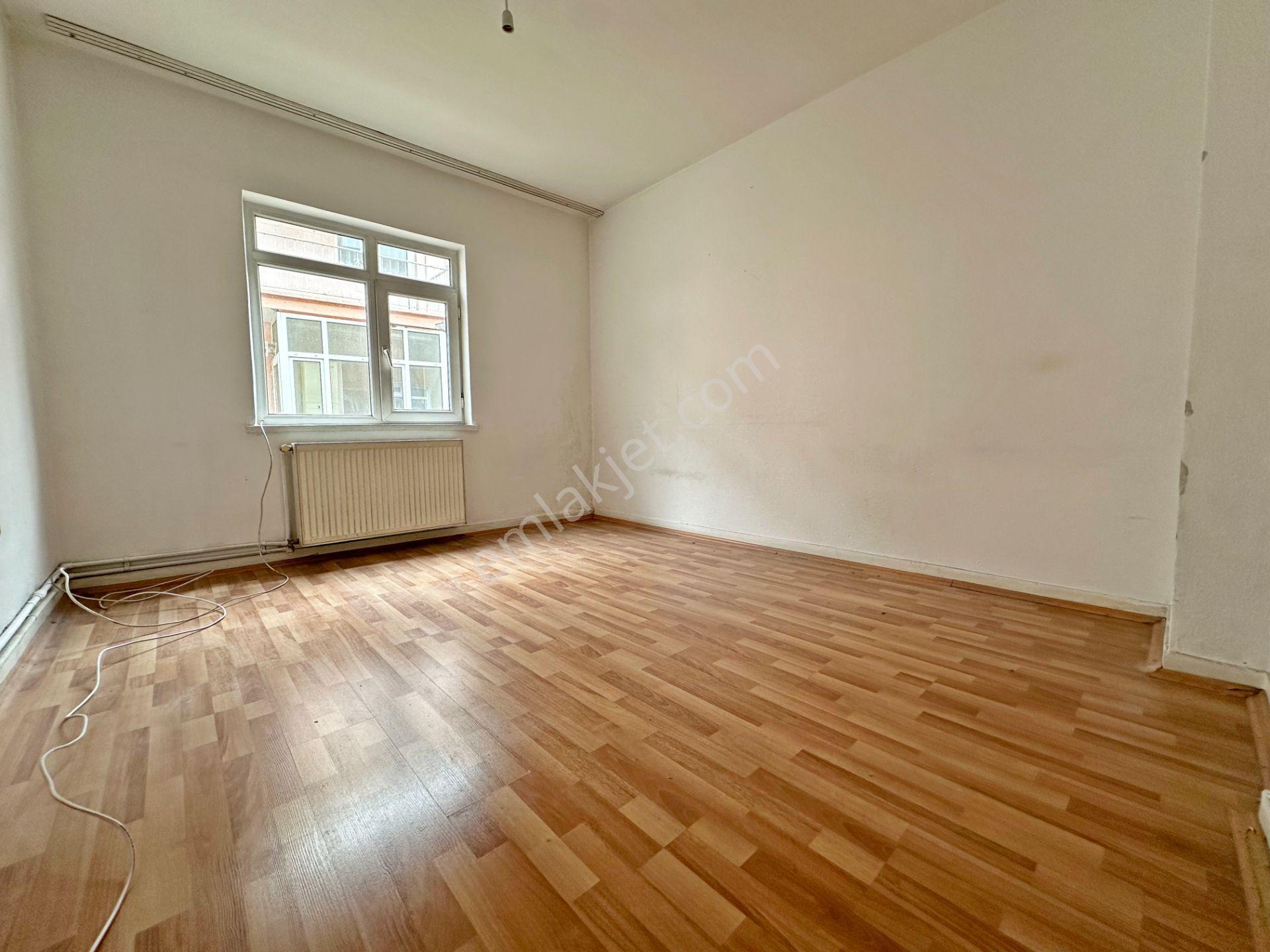 Etlik Mah. Kuyuyazısı Caddesi Üzerinde 2.katta Kiralık 3+1 Mülk!! Bina'ya Ait Açık Otopark - Görsel 28