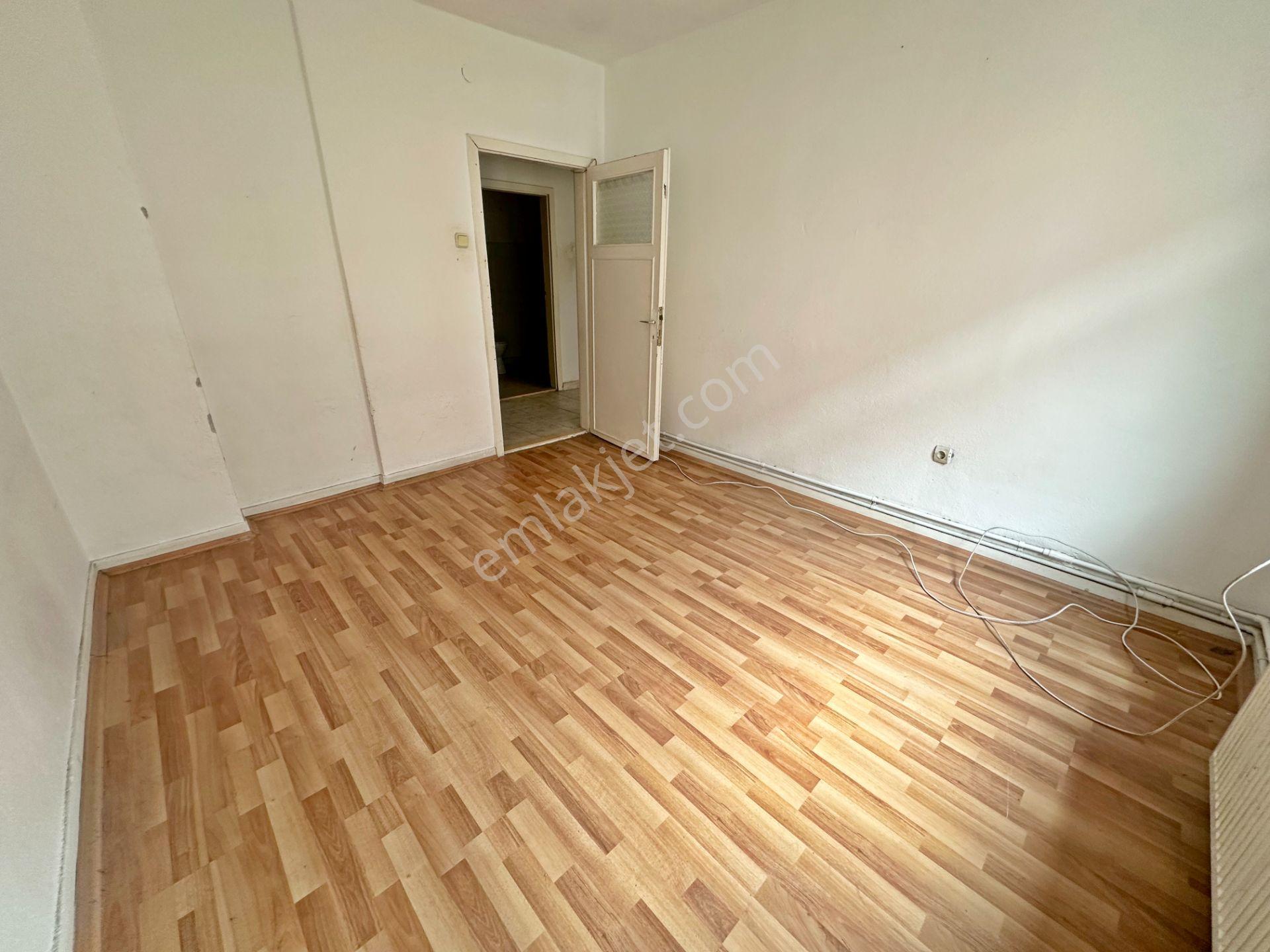 Etlik Mah. Kuyuyazısı Caddesi Üzerinde 2.katta Kiralık 3+1 Mülk!! Bina'ya Ait Açık Otopark - Görsel 30