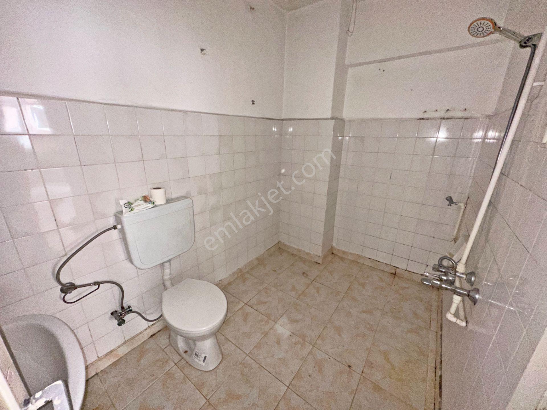 Etlik Mah. Kuyuyazısı Caddesi Üzerinde 2.katta Kiralık 3+1 Mülk!! Bina'ya Ait Açık Otopark - Görsel 25