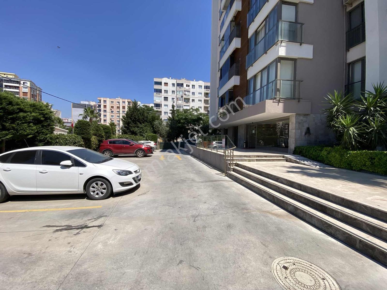 Buca Myvia Yıldız Sitesinde Satılık 2+1 Arakat Havuzlu Lüks Ev - Görsel 19