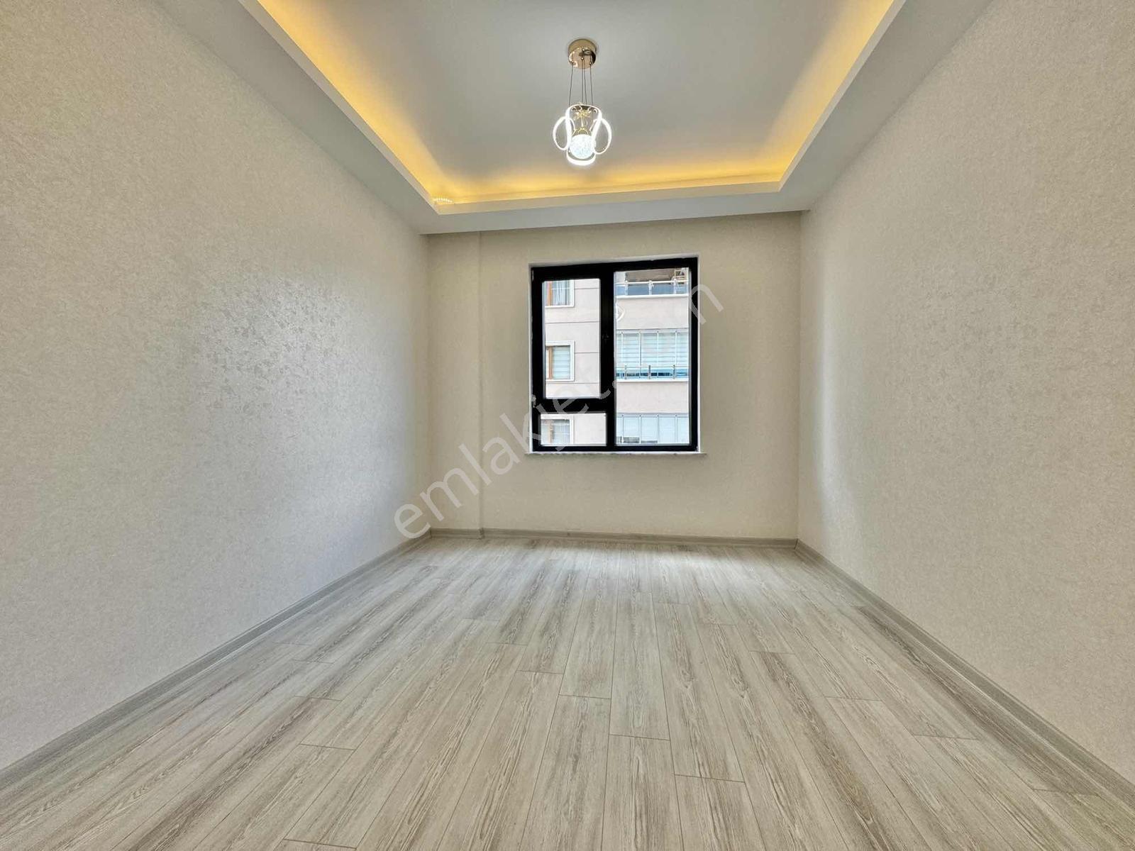 Beyoğlu'ndan Teras Balkonlu Yeren Isıtmalı Çift Banyolu Lüx 2+1 - Görsel 24